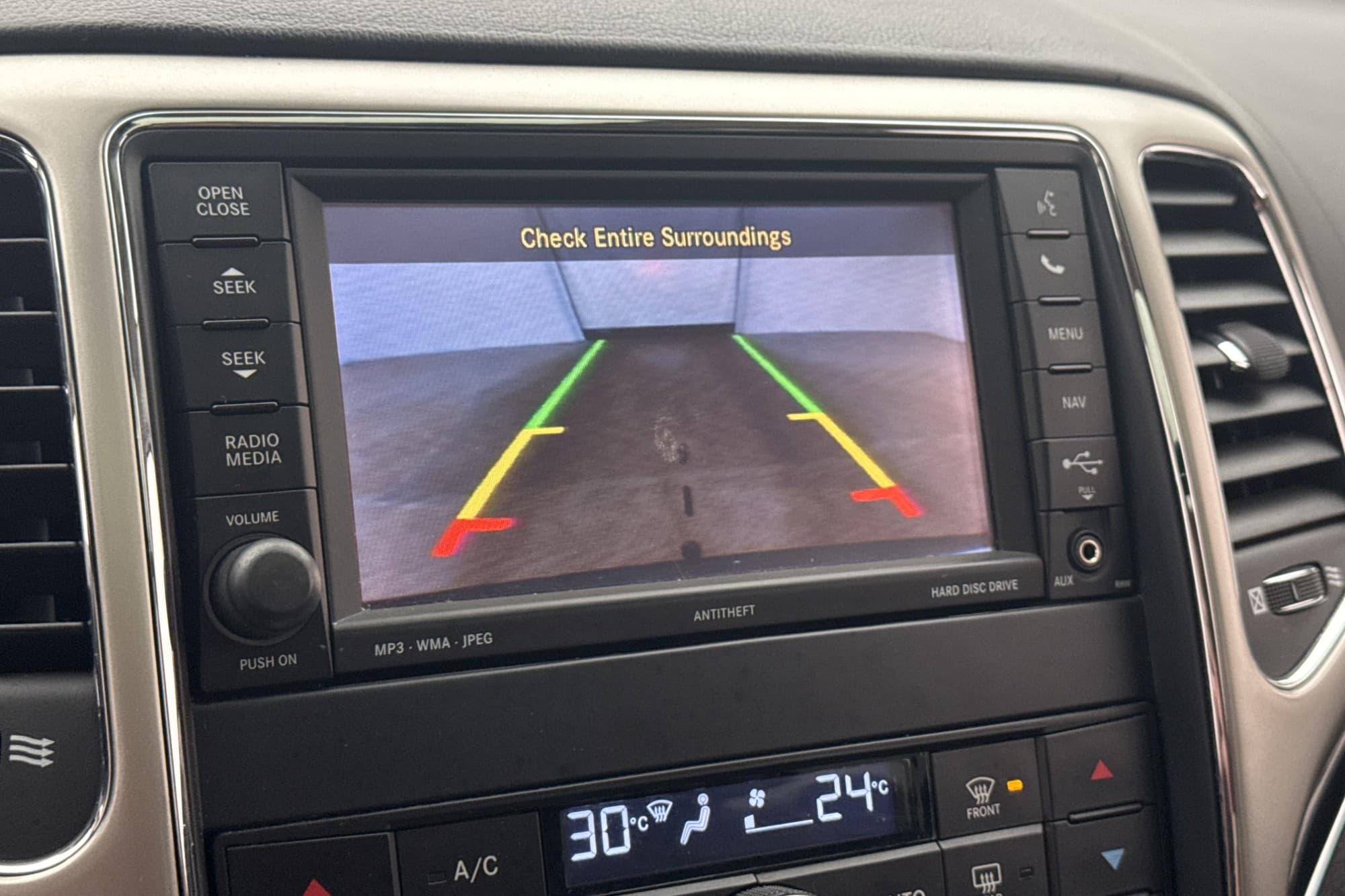 Jeep Grand Cherokee V6 CRD 4WD 241hk Pano Luft Kamera Drag