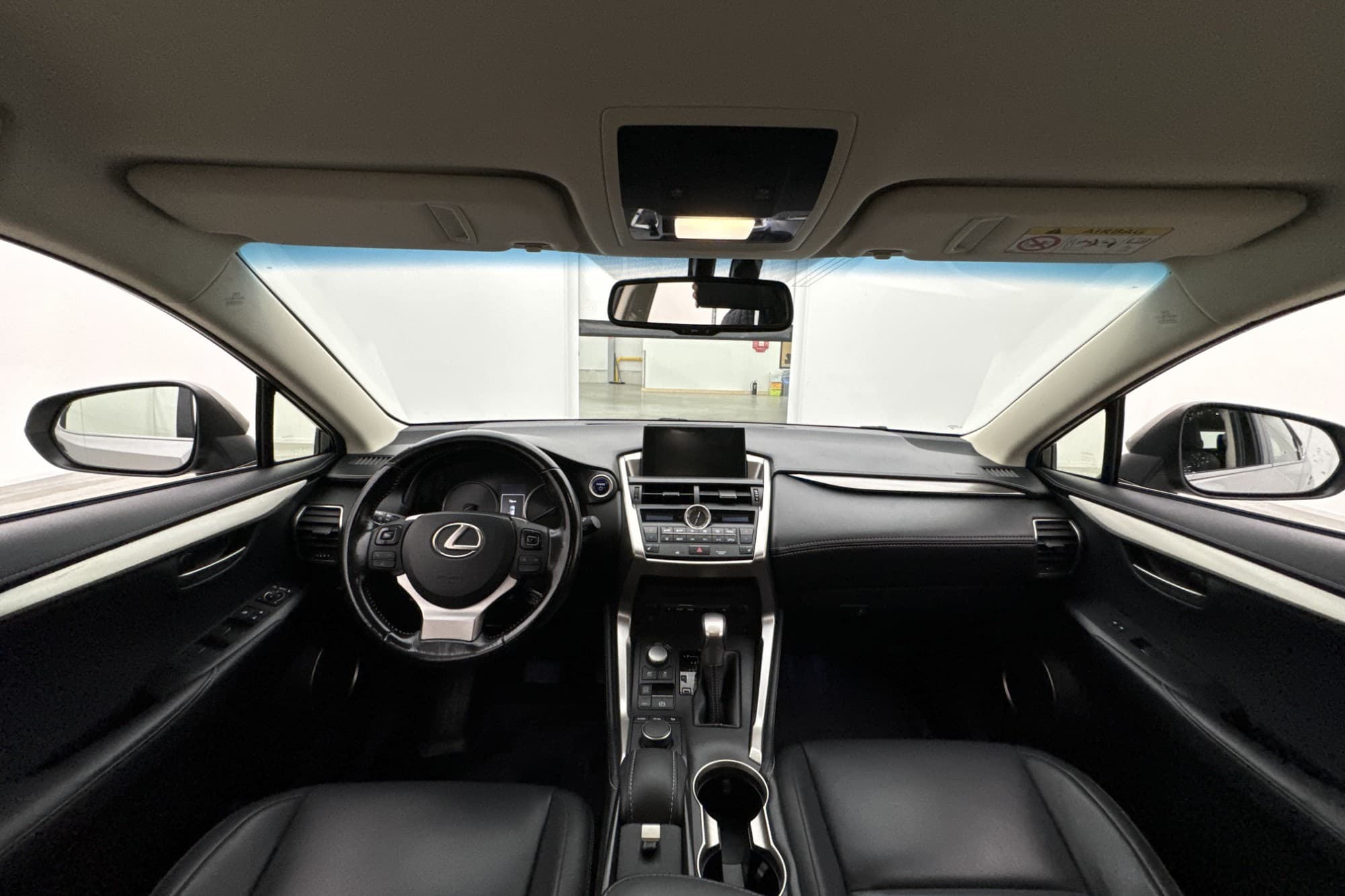 Lexus NX 300h 2.5 AWD 197hk Kamera Skinn Dragkrok 0,52L/mil