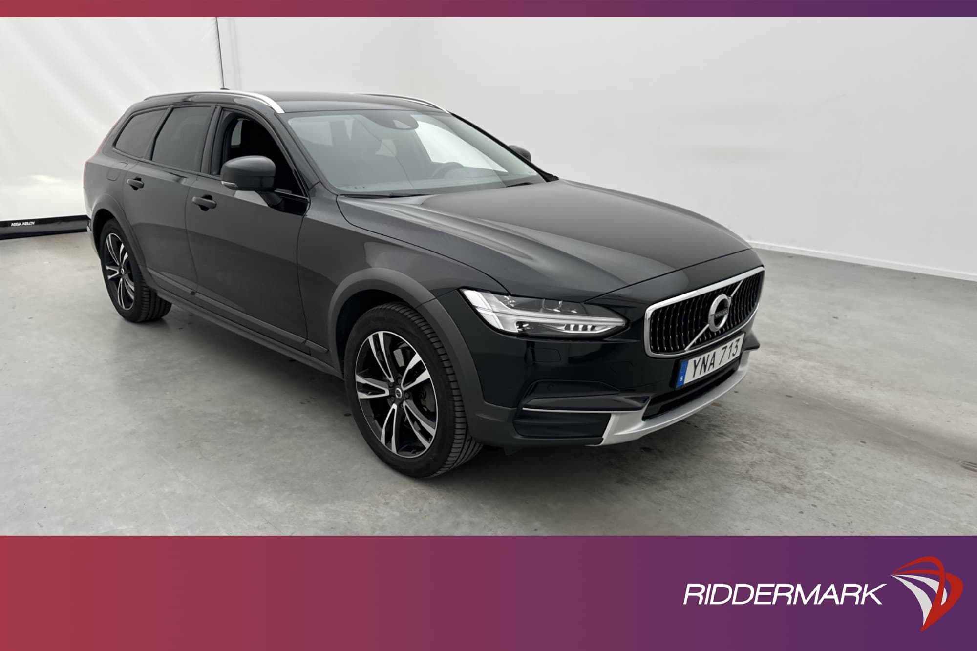 Volvo V90 Cross Country D4 AWD