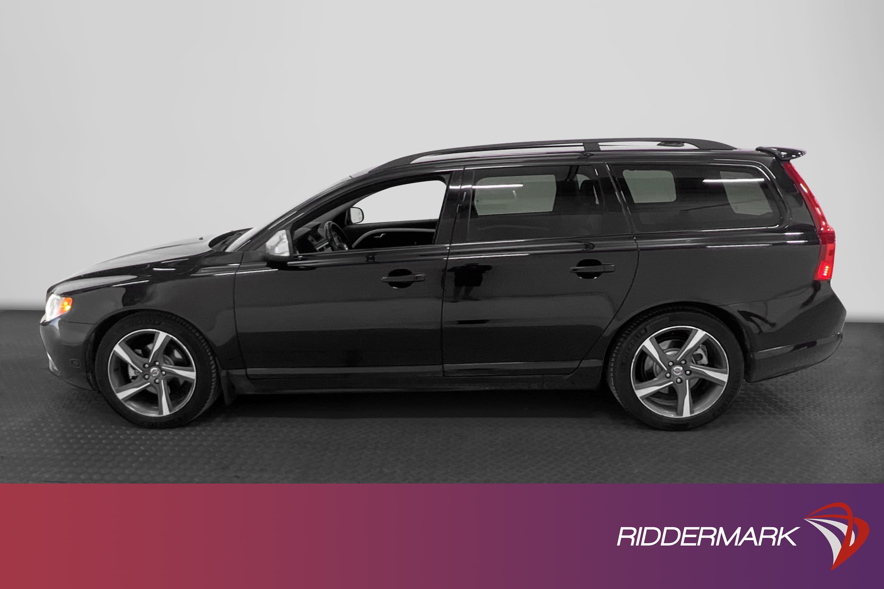 Volvo V70 T4F 180hk R-Design M-Värmare Skinn Drag Välservad