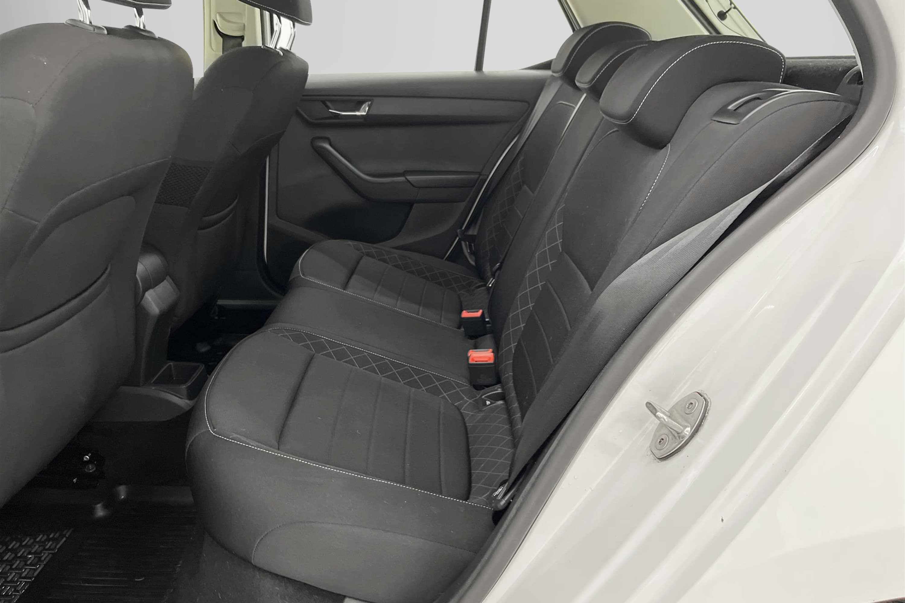 Skoda Fabia 1.2 TSI 90hk Välservad En-Brukare PDC 0,46l/mil
