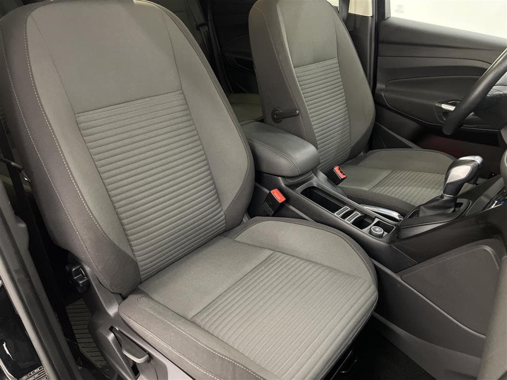 Ford C-Max 1.5 EcoBoost 150hk Backkamera Nyservad Drag