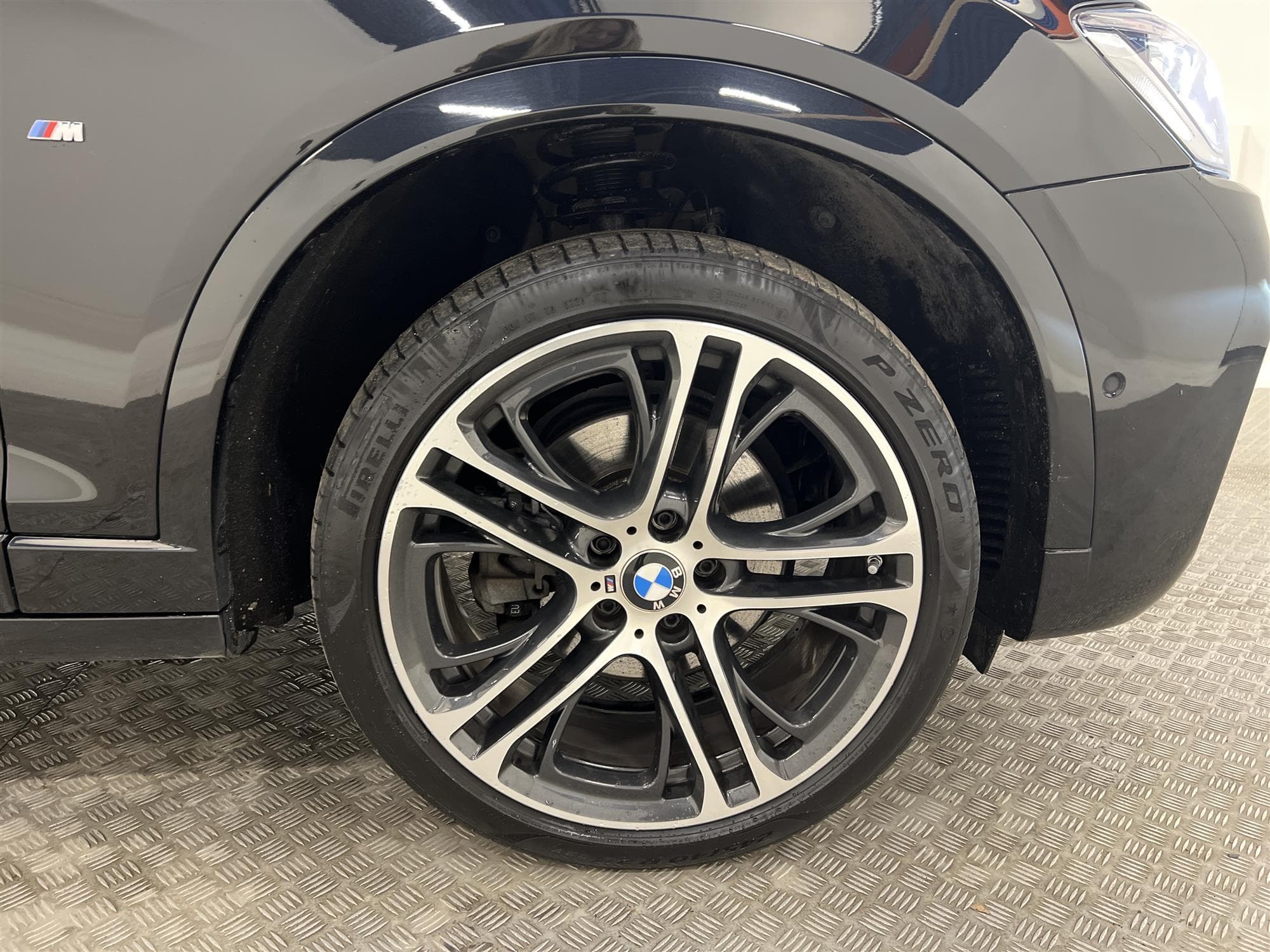 BMW X4  xDrive35d 313hk M Sport 1 Brukare T-Lucka HUD D-Värm