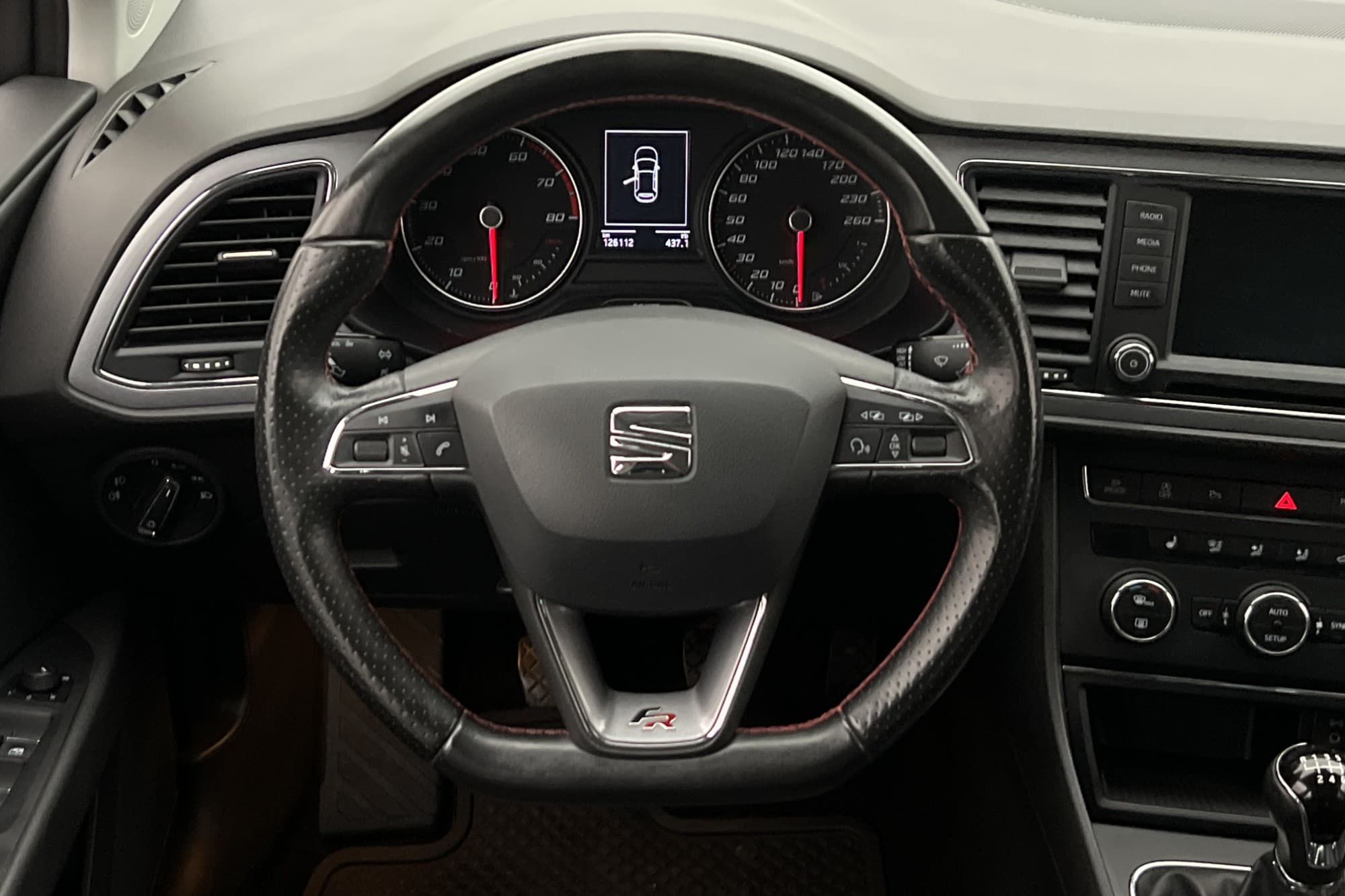 SEAT Leon ST 1.4 TSI 150hk FR Kamera CarPlay Halvskinn
