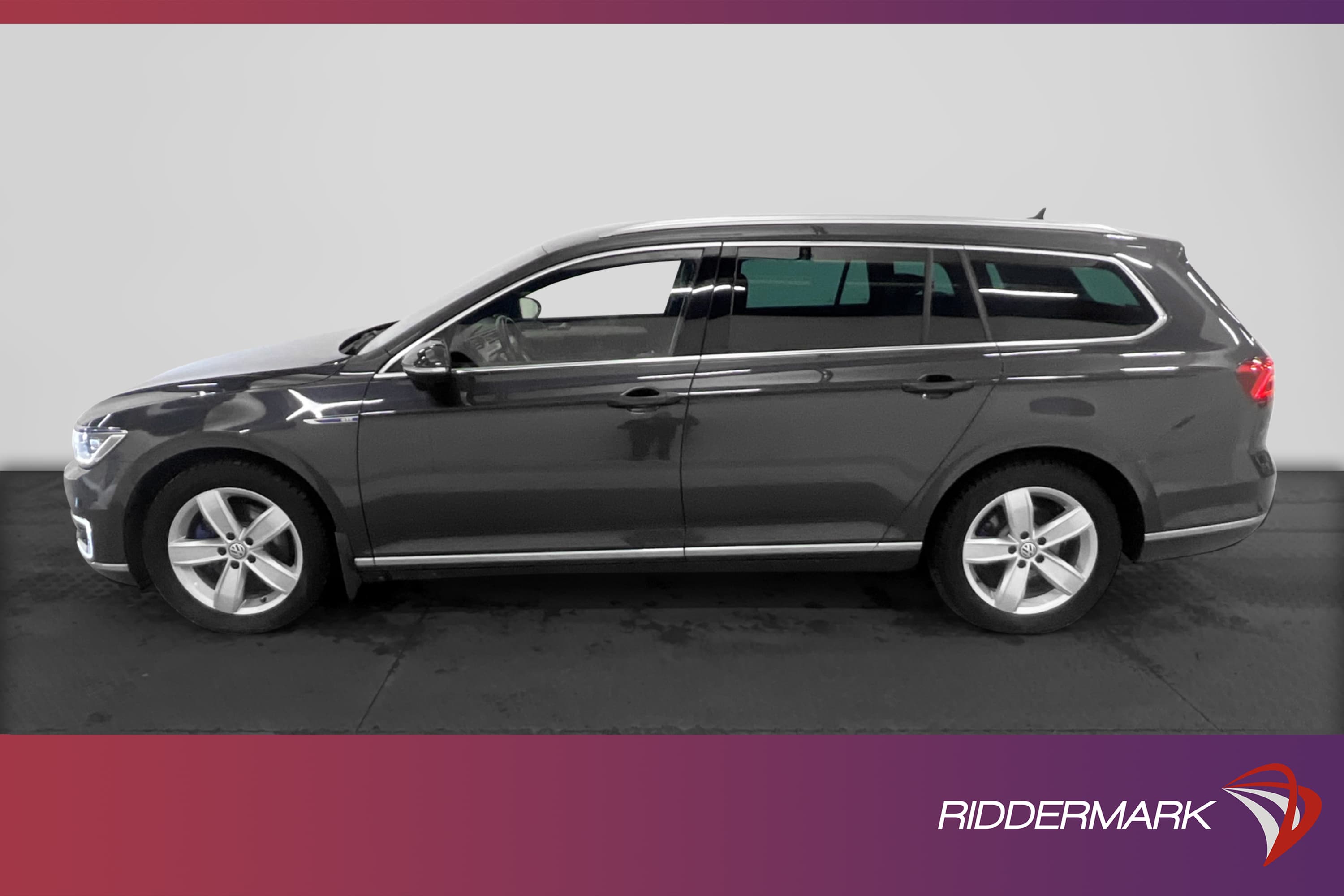 Volkswagen Passat GTE 218hk