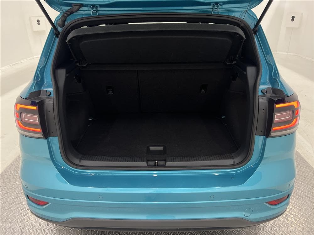 Volkswagen T-Cross 1.0 115hk R-Line Active info Beats Kamerainteriör