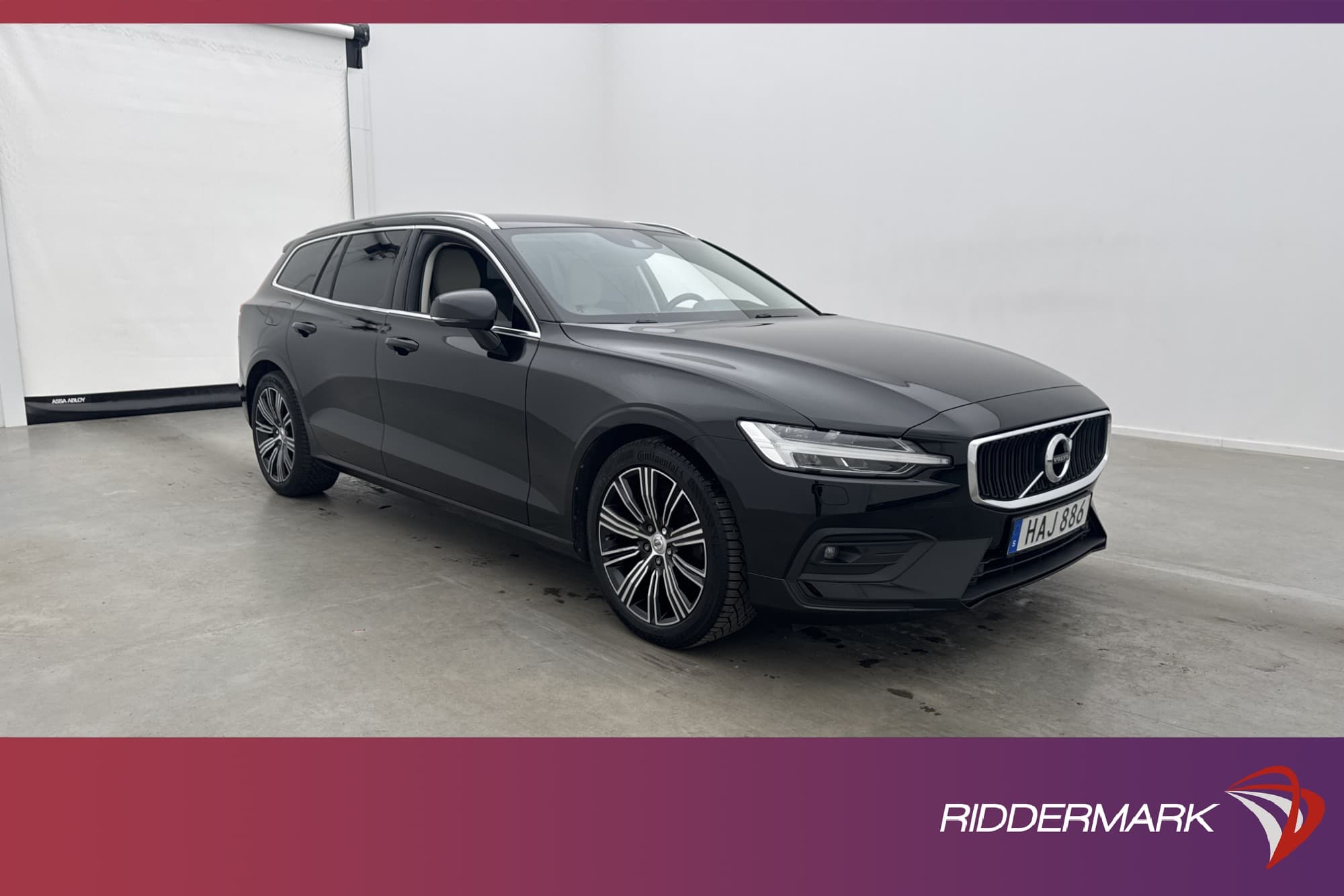 Volvo V60 B4