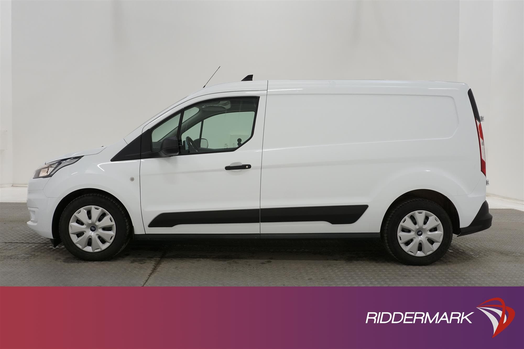 Ford Transit Connect Automat 120hk LWB Drag Värmare Moms