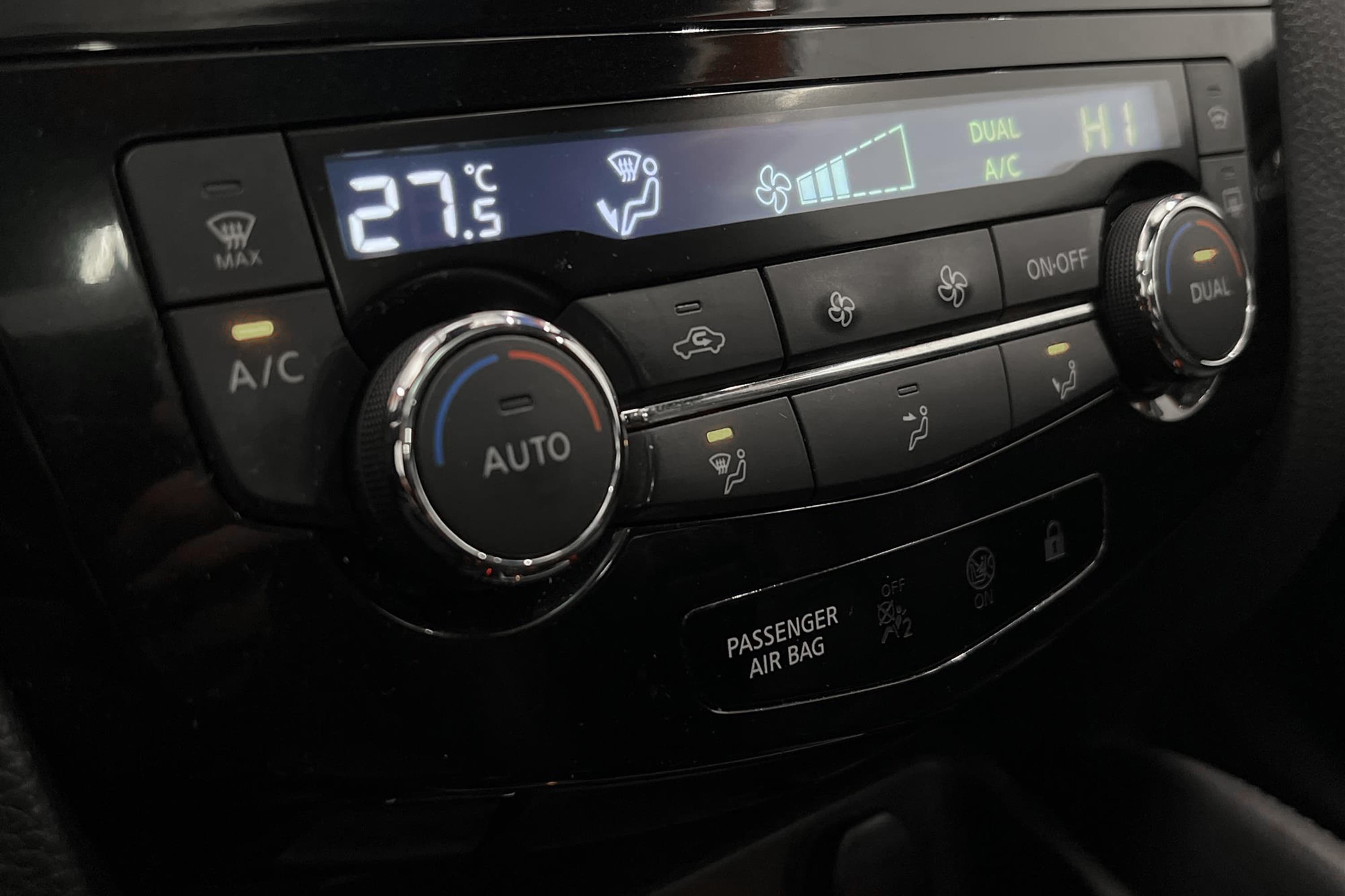 Nissan Qashqai 1.2 DIG-T 115hk Tekna+ Pano BOSE Värmare 360°