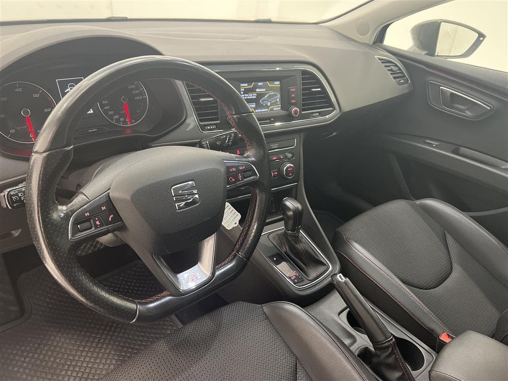 SEAT Leon ST 2.0 TDI 184hk FR Dragkrok P-sensor 0.48l/milinteriör