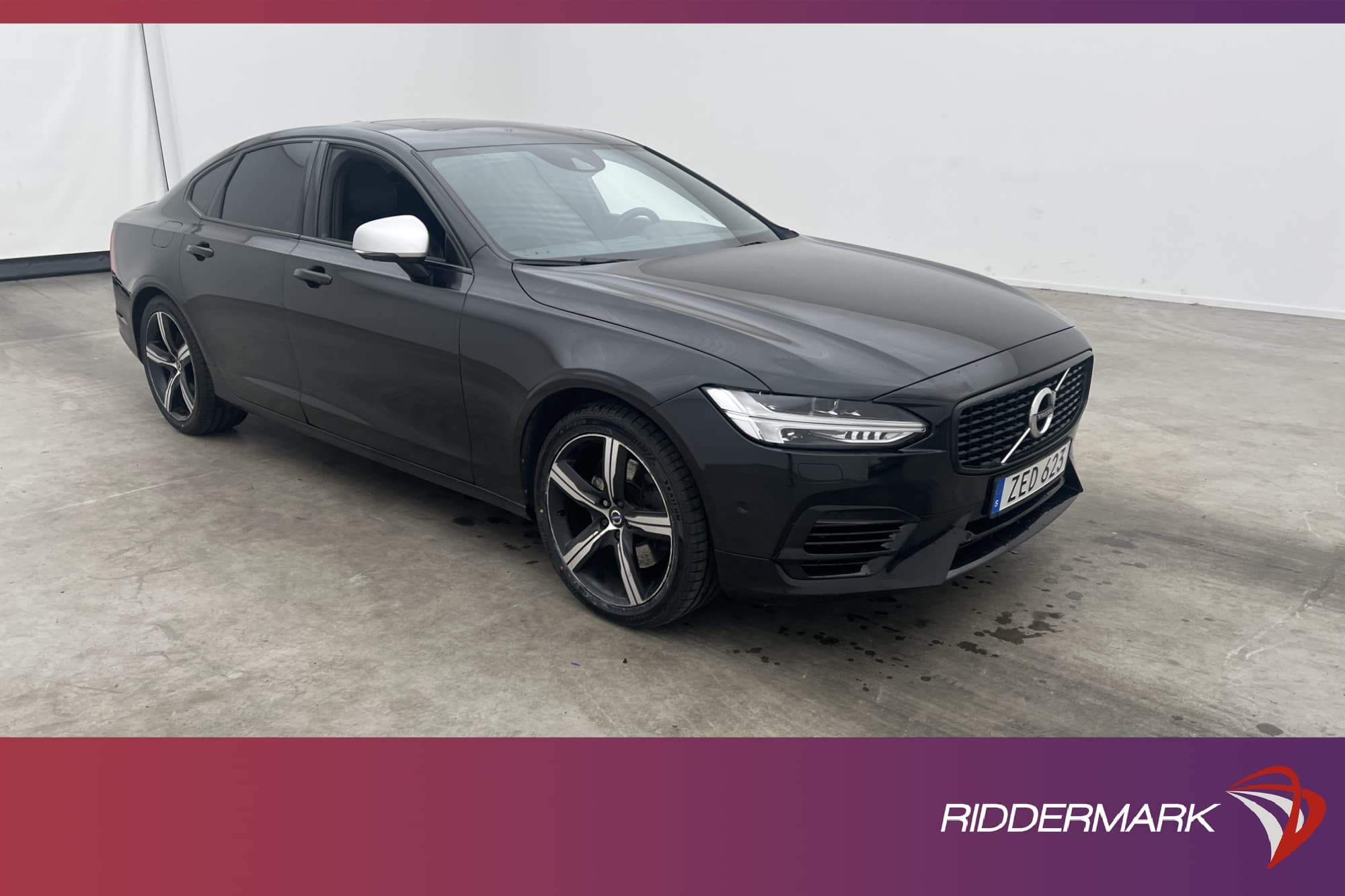 Volvo S90 T8 AWD R-Design VOC B&W Pano Drag Kamera Navi BLIS
