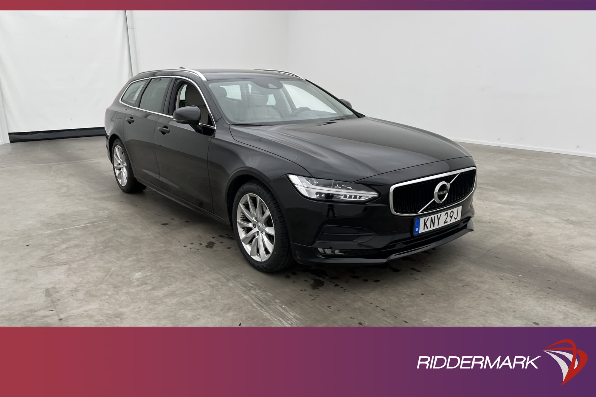 Volvo V90 T4