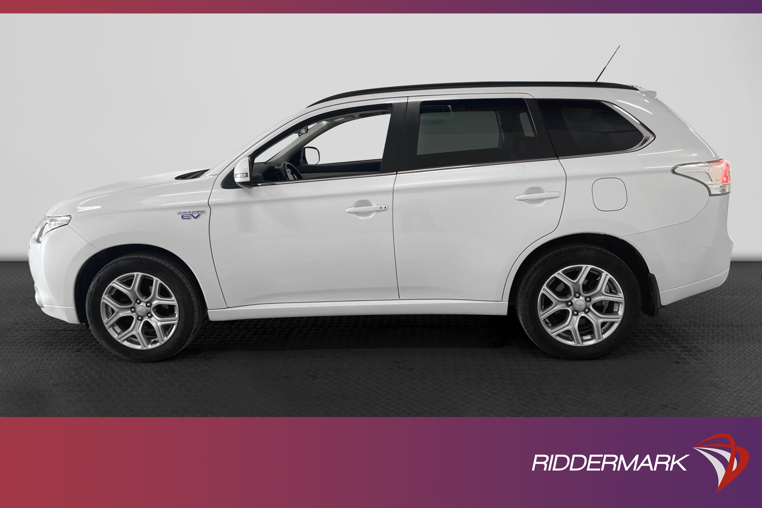 Mitsubishi Outlander PHEV 4WD 203hk