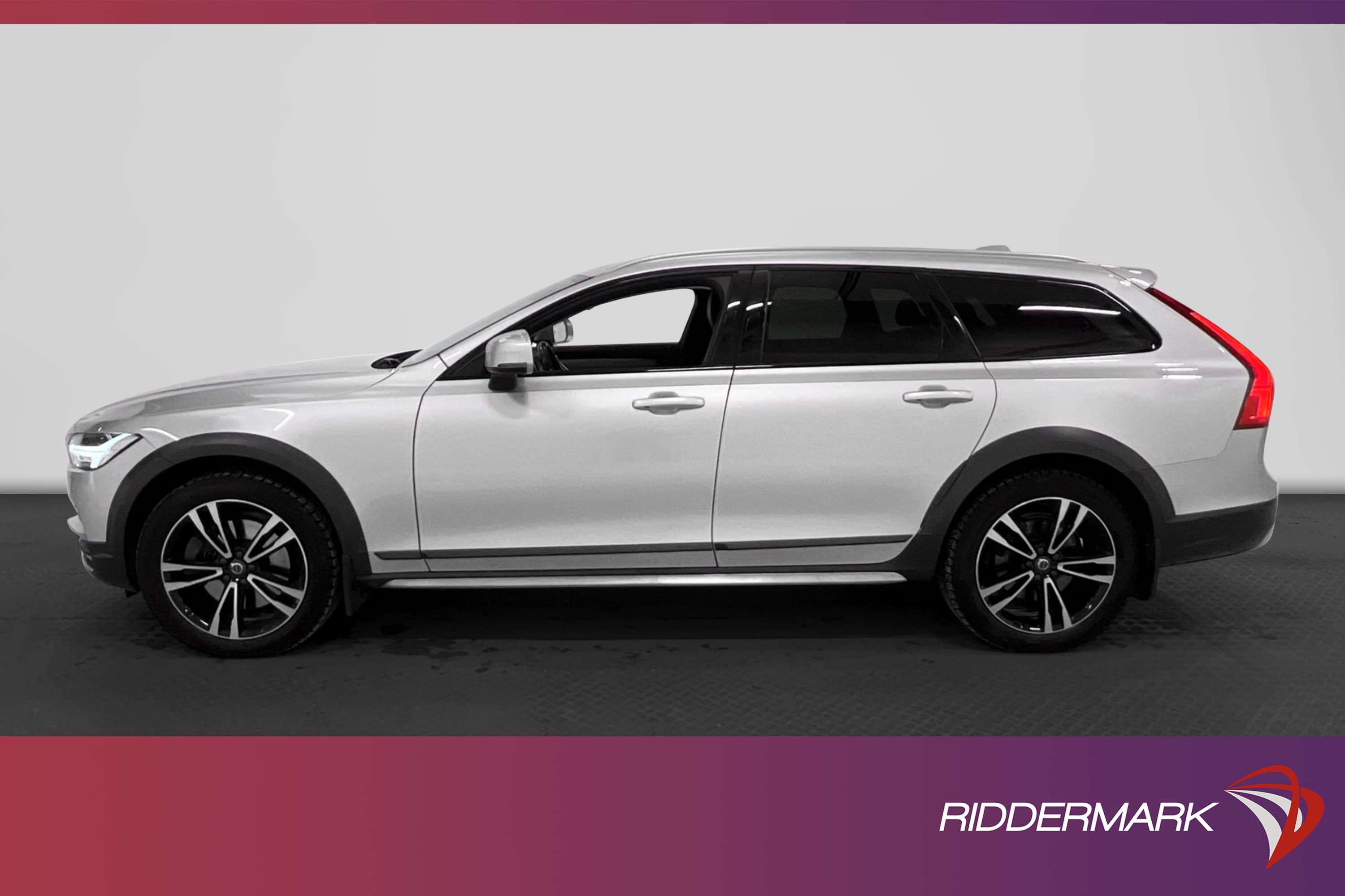 Volvo V90 Cross Country D4 AWD Pro