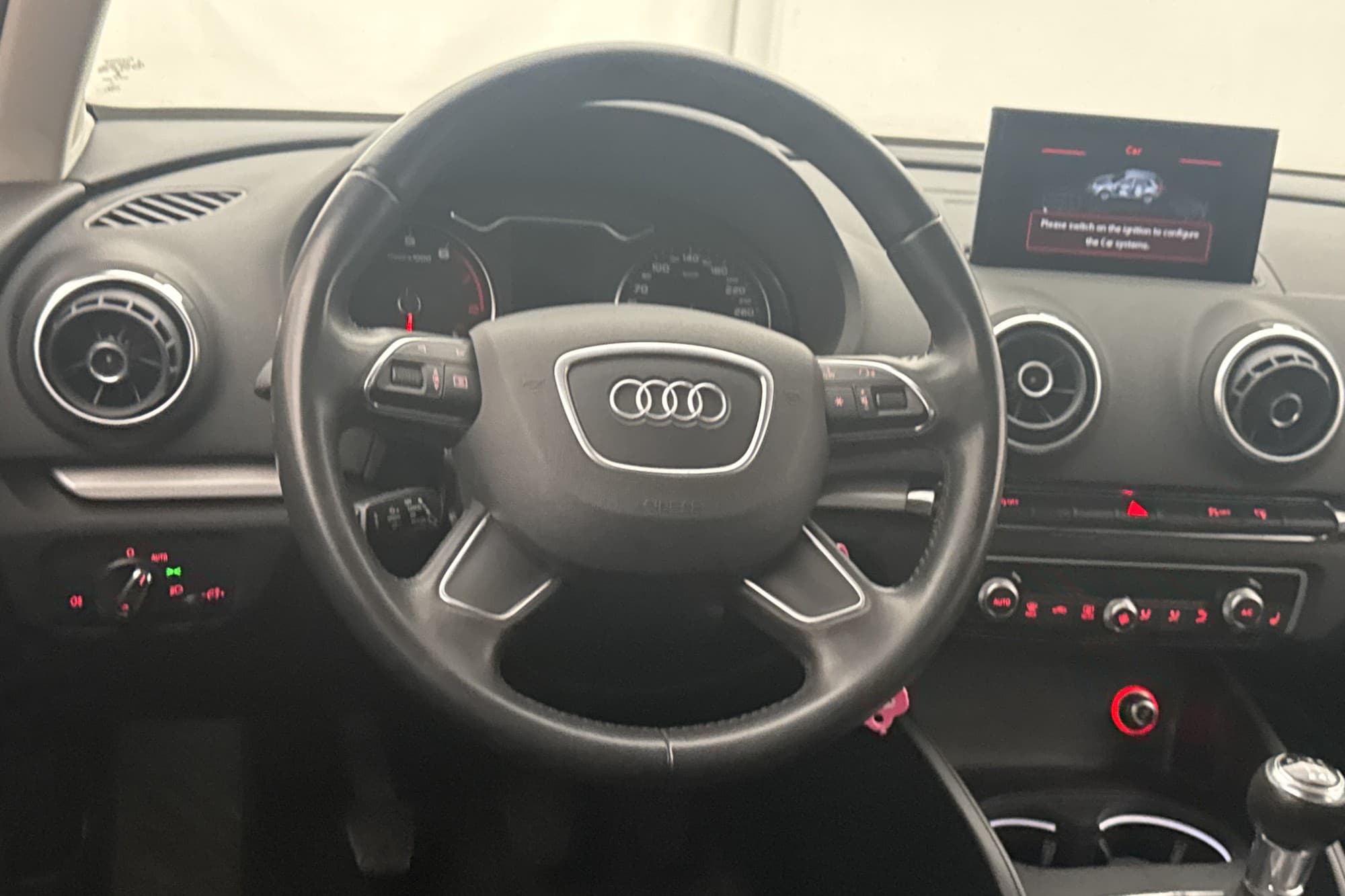 Audi A3 Sportback 1.2 TFSI 110hk Attraction Sensorer BT