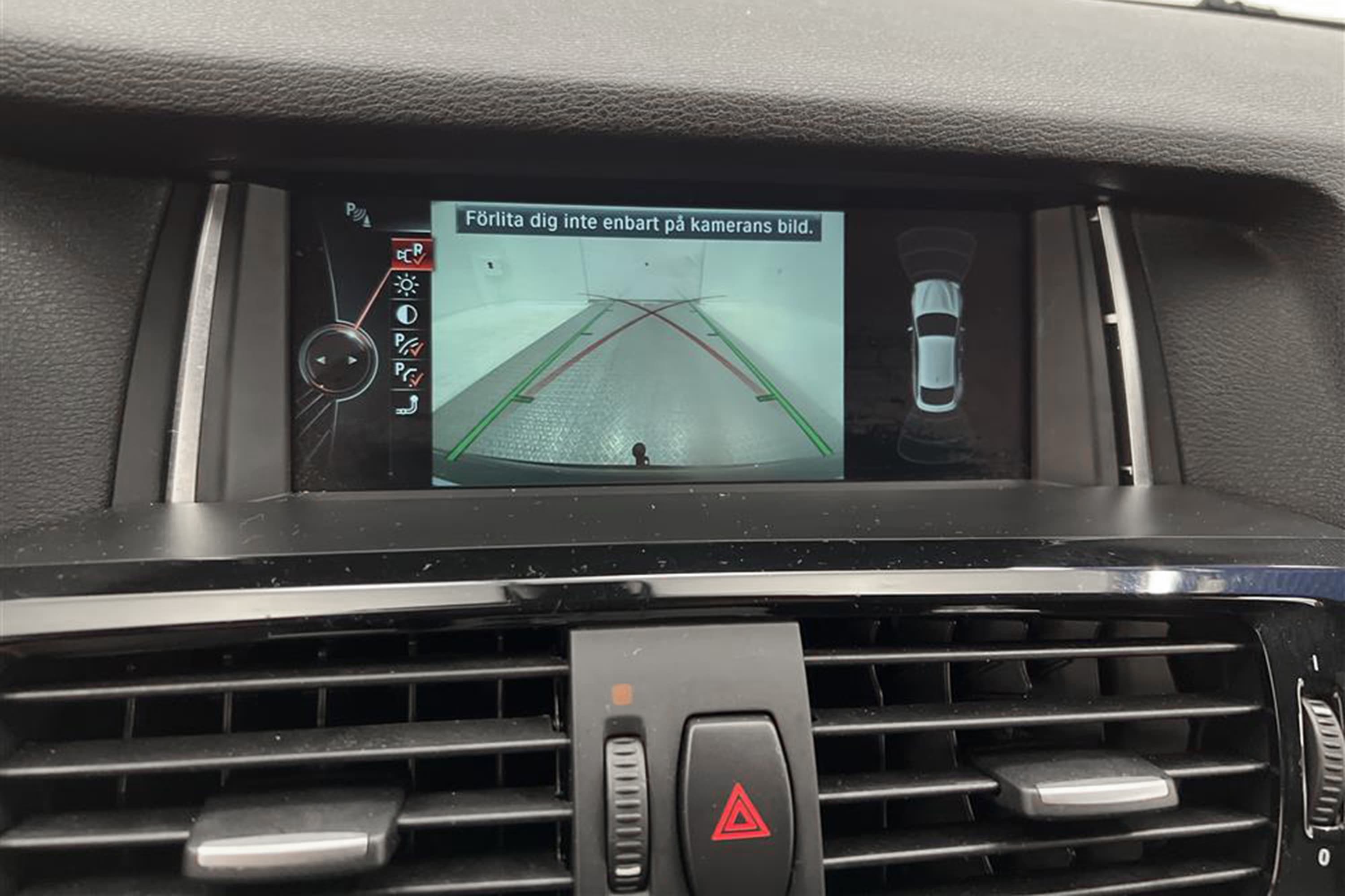 BMW X4 xDrive35d 313hk M-Sport Värmare H/K T-lucka 360° Naviinteriör