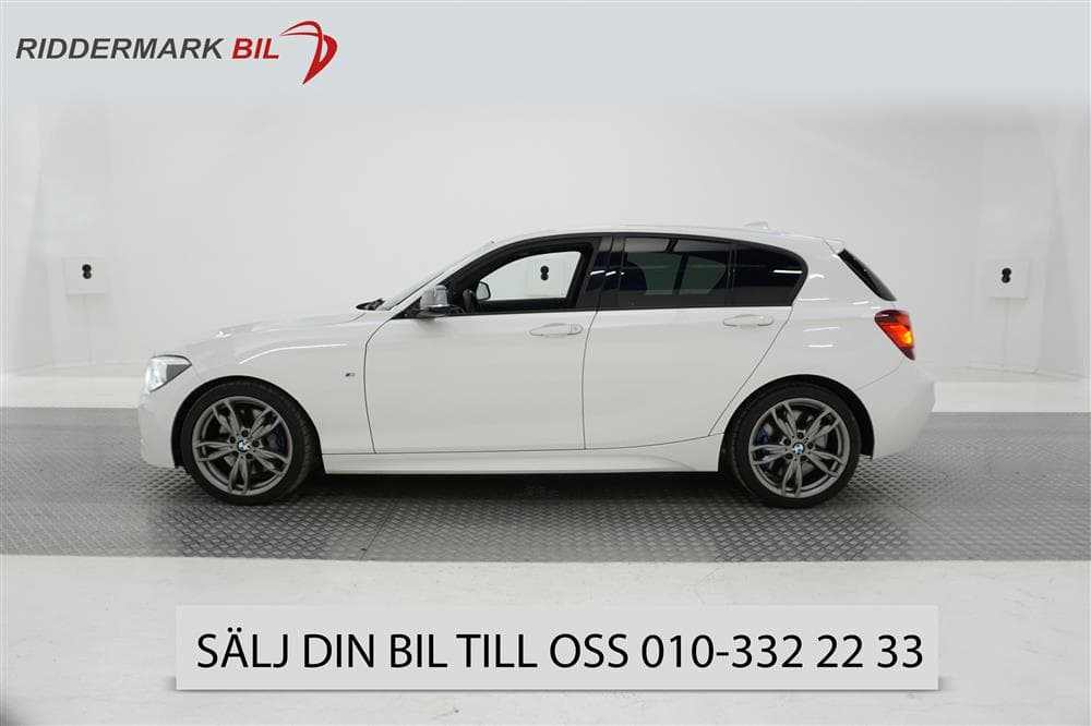 BMW M135i xDrive 320hk