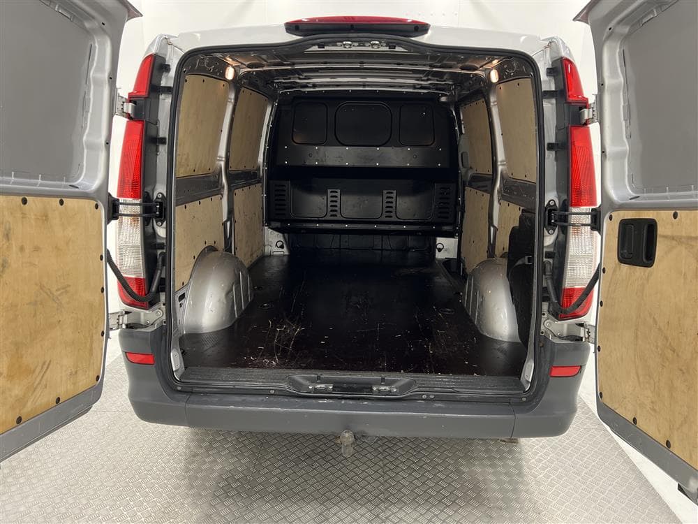 Mercedes Vito 113 CDI Aut 136hk 4Matic Lång Drag Värmare interiör