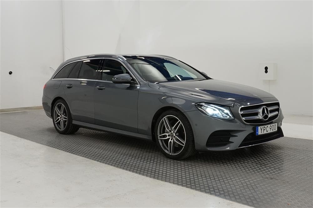 Mercedes-Benz E 220d 4M