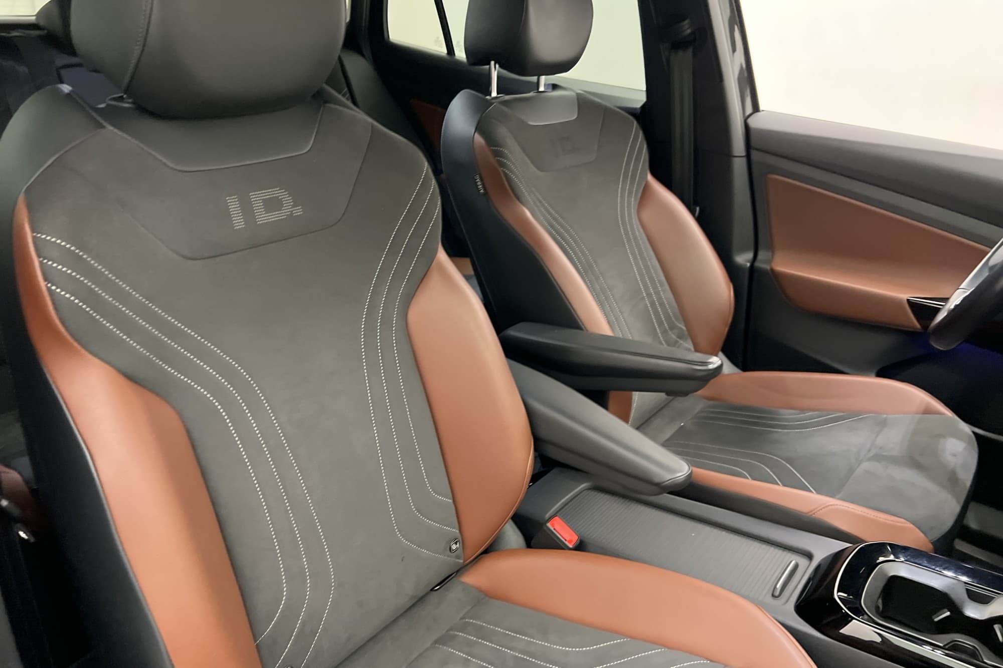 Volkswagen ID.4 Pro Performance 204hk Värmare CarPlay MOMS