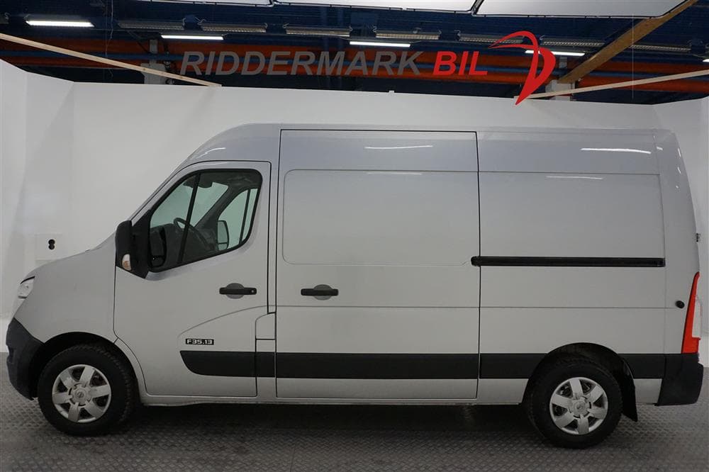 Nissan NV400 2.3 dCi L2H2 125hk 3-sits Nyservad
