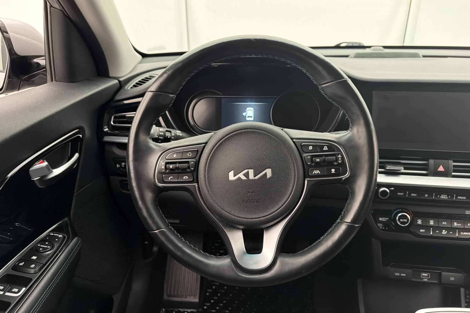 Kia E-Niro 64 kWh 204hk Advance Kamera CarPlay Rattvärme