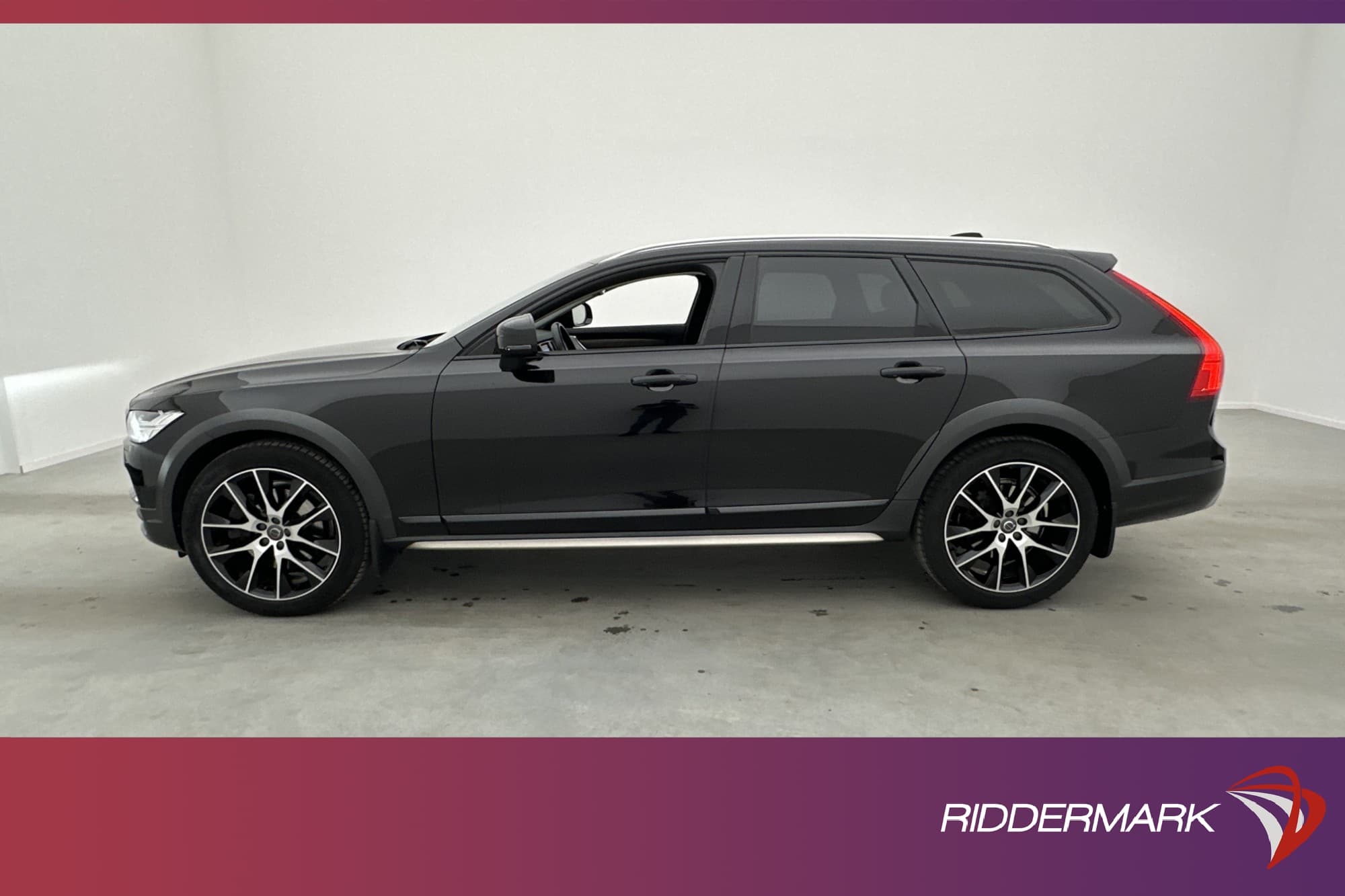 Volvo V90 Cross Country D4 AWD