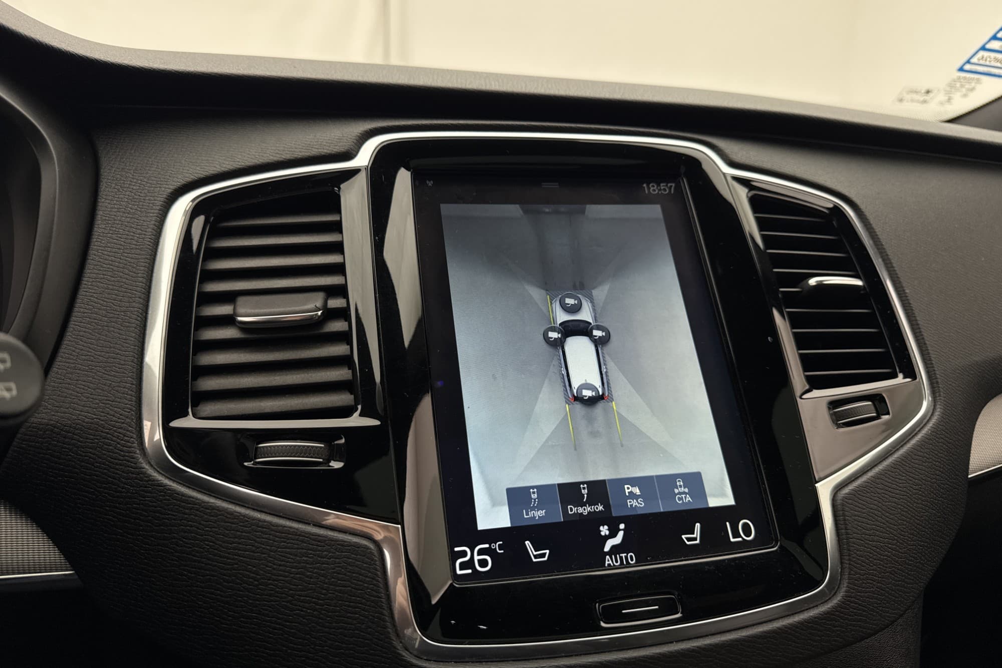 Volvo XC90 D5 AWD R-Design 7-Sits VOC Panorama 360° HUD Drag