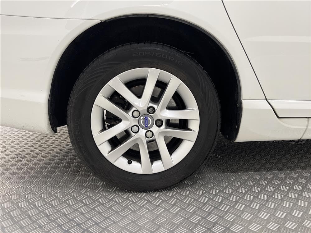 Volvo V70 D4 181hk Summum D-Värm Skinn BLIS VoC 0,45l/milinteriör