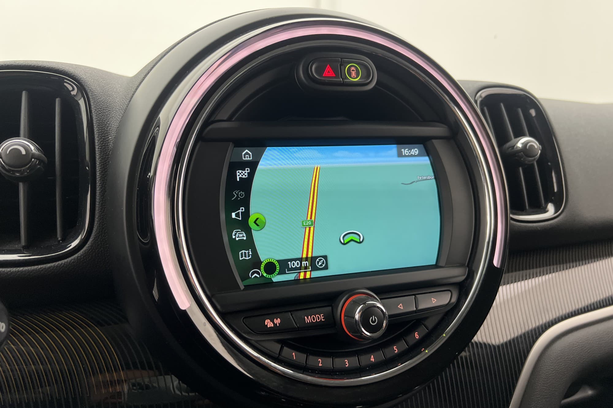 MINI Countryman ALL4 136hk Salt GPS Sensorer CarPlay Keyless
