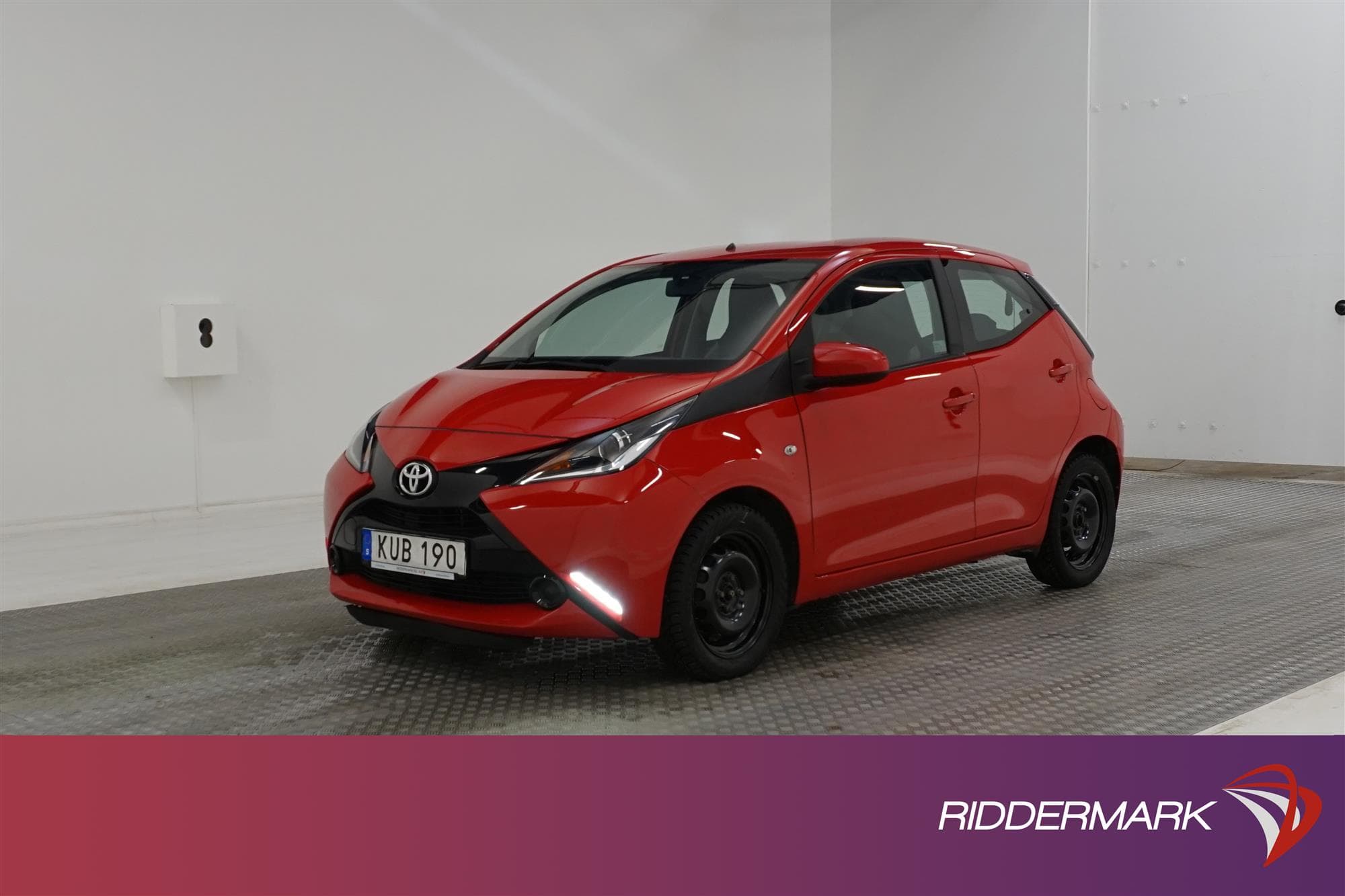 Toyota  Aygo 1.0 VVT-i 69hk Låg Skatt Nyservad 0,36L/mil