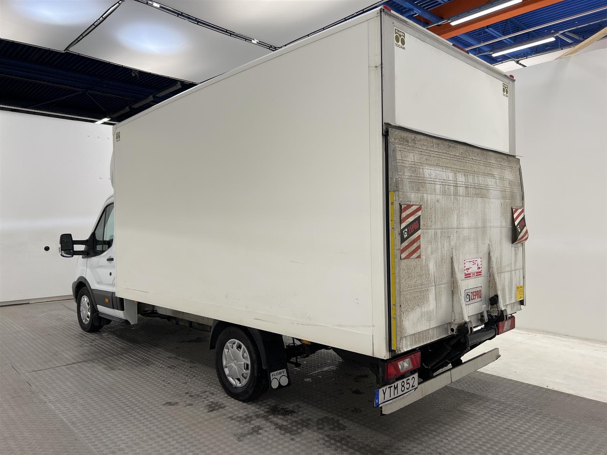 Ford Transit 350 2.0TDCi Automat Bakgavel Värmare Moms 