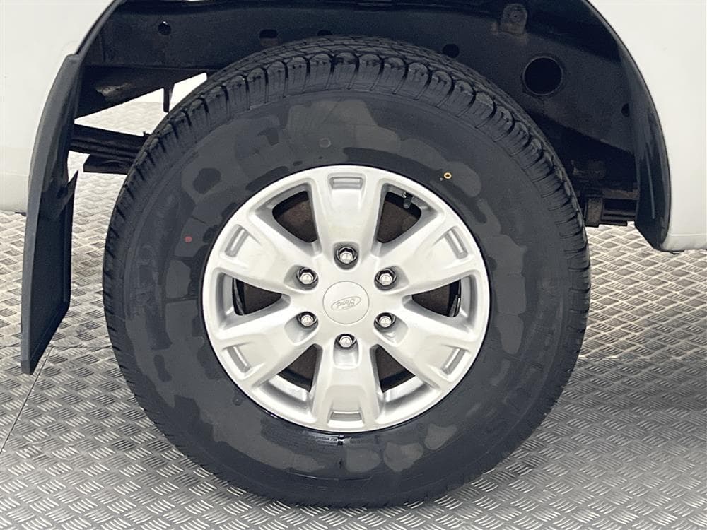 Ford Ranger SuperCab 2.2 TDCi 4WD Dragkrok Kåpa Full Moms interiör