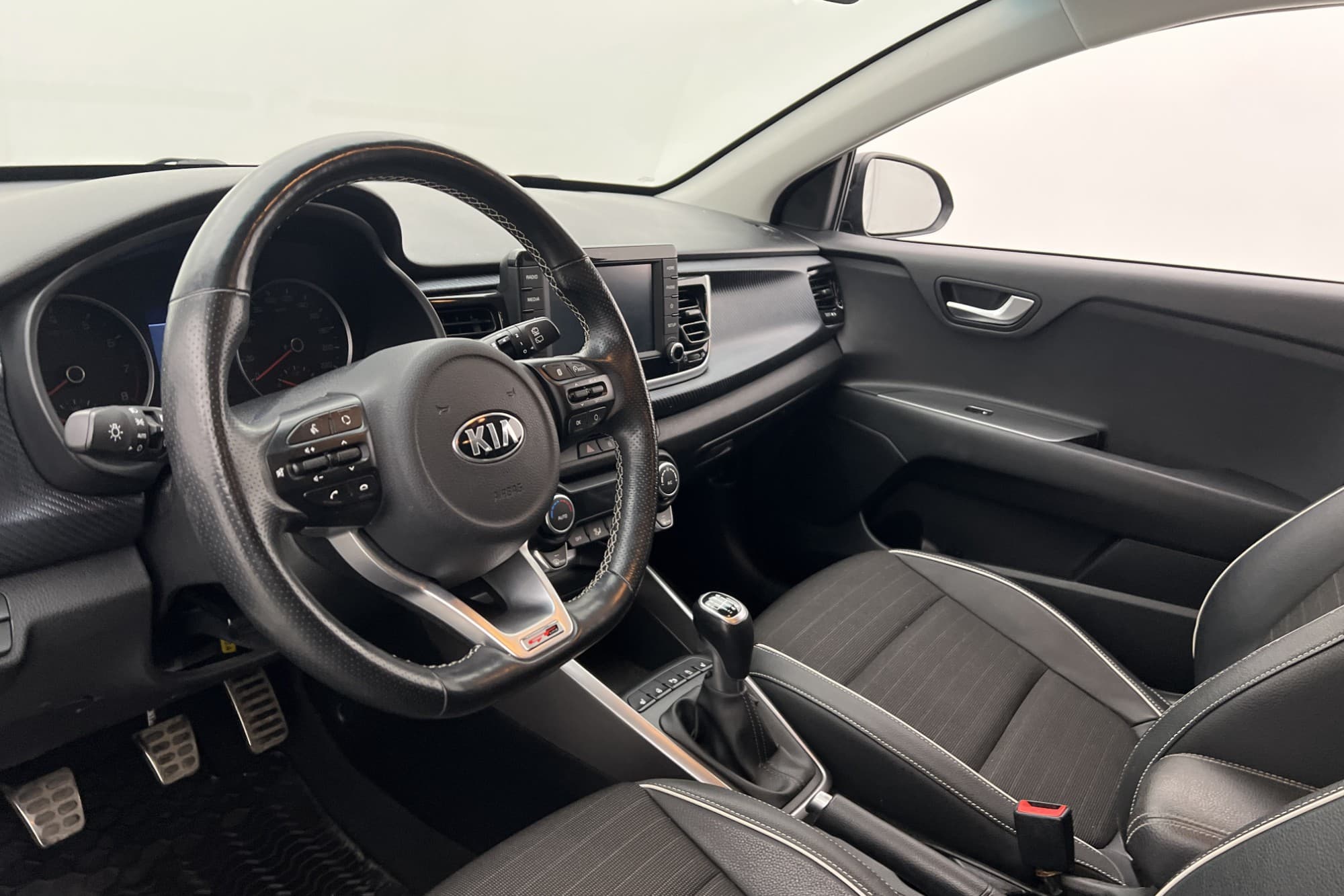 Kia Rio 1.0 120hk GT-Line Backkamera CarPlay Rattvärme