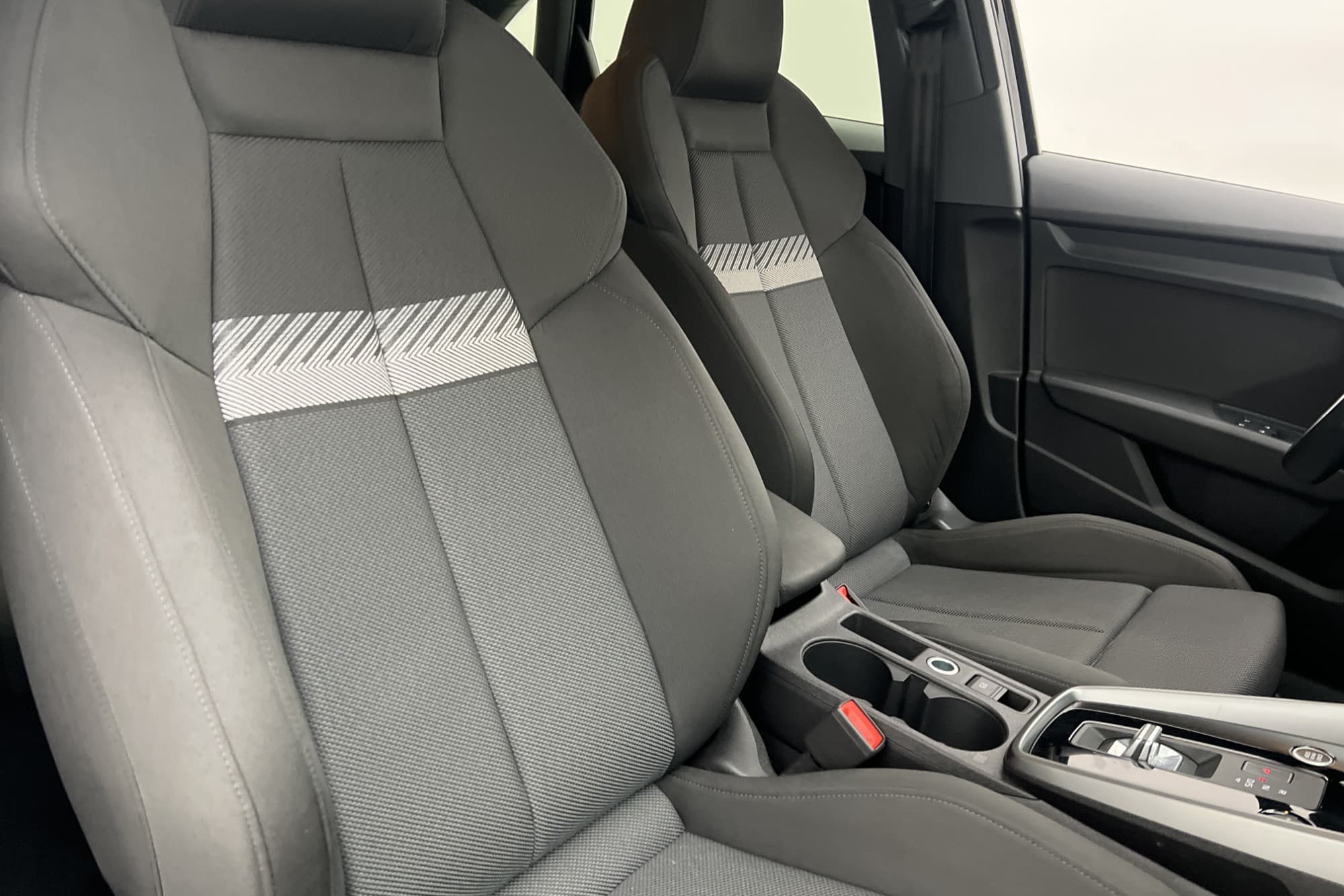 Audi A3 Sedan 35 TFSI 150hk Proline Cockpit P-Sensorer
