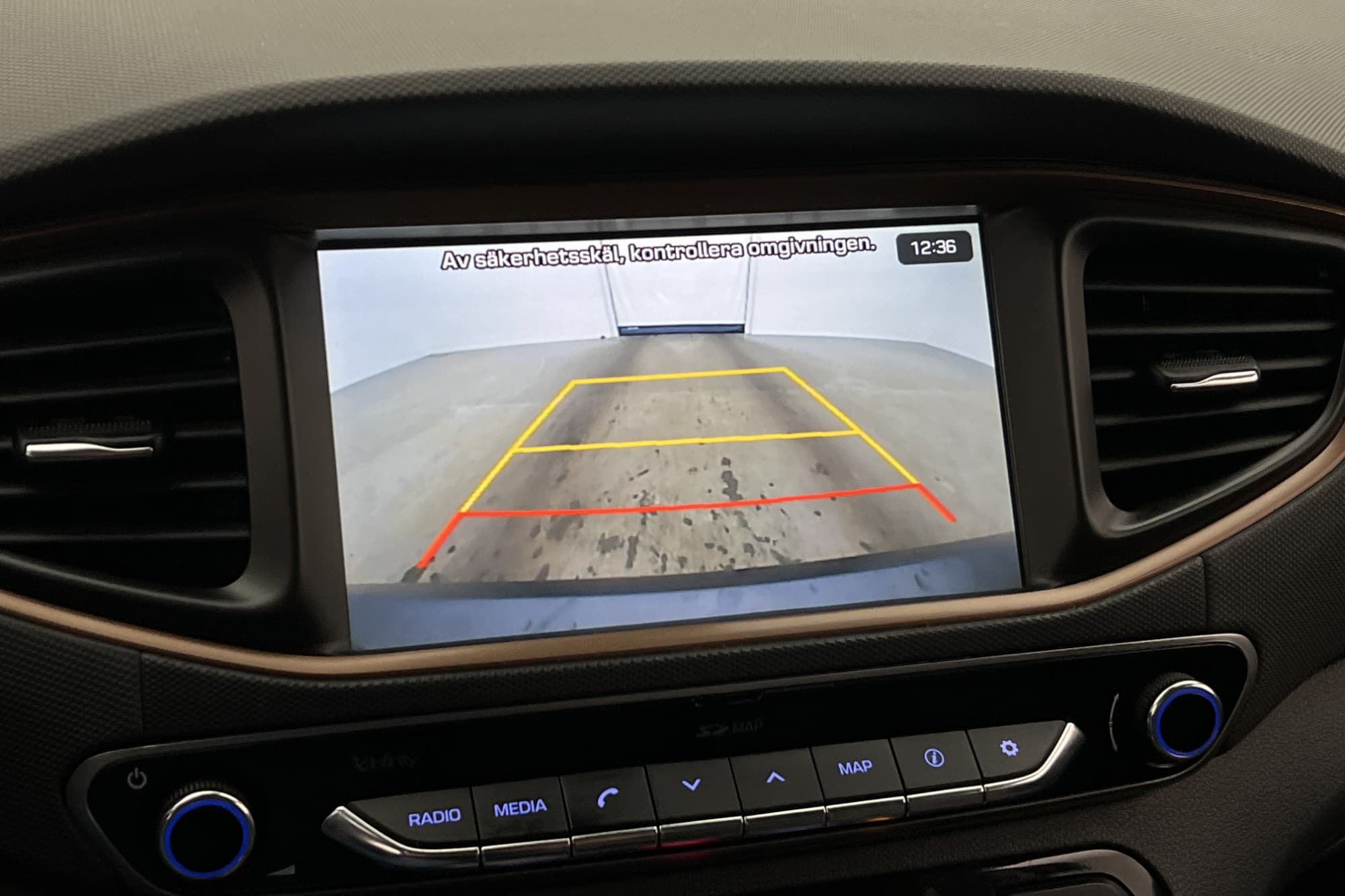 Hyundai Ioniq Electric 28 kWh 120hk Infinity Kamera CarPlay