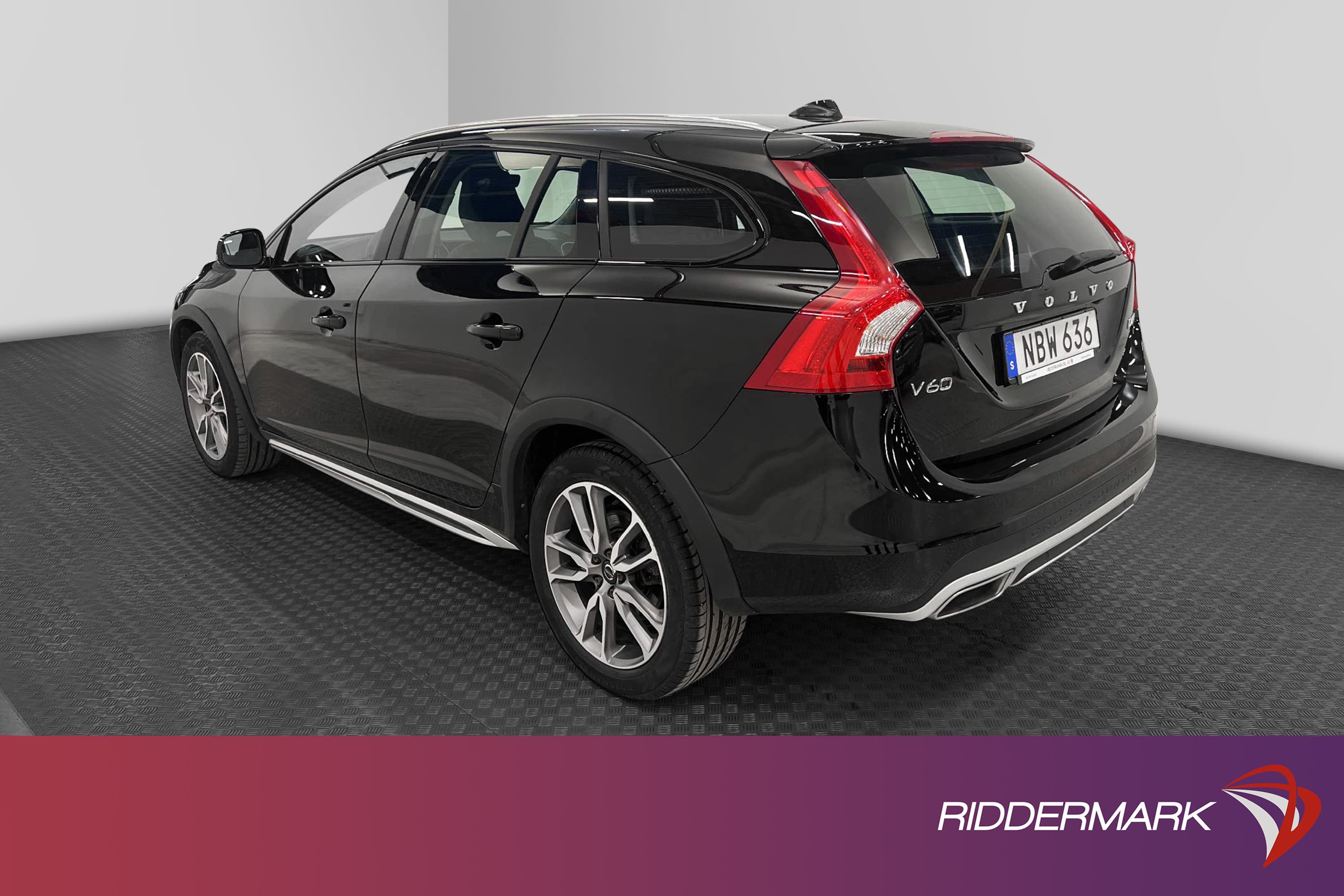 Volvo V60 Cross Country D4 AWD
