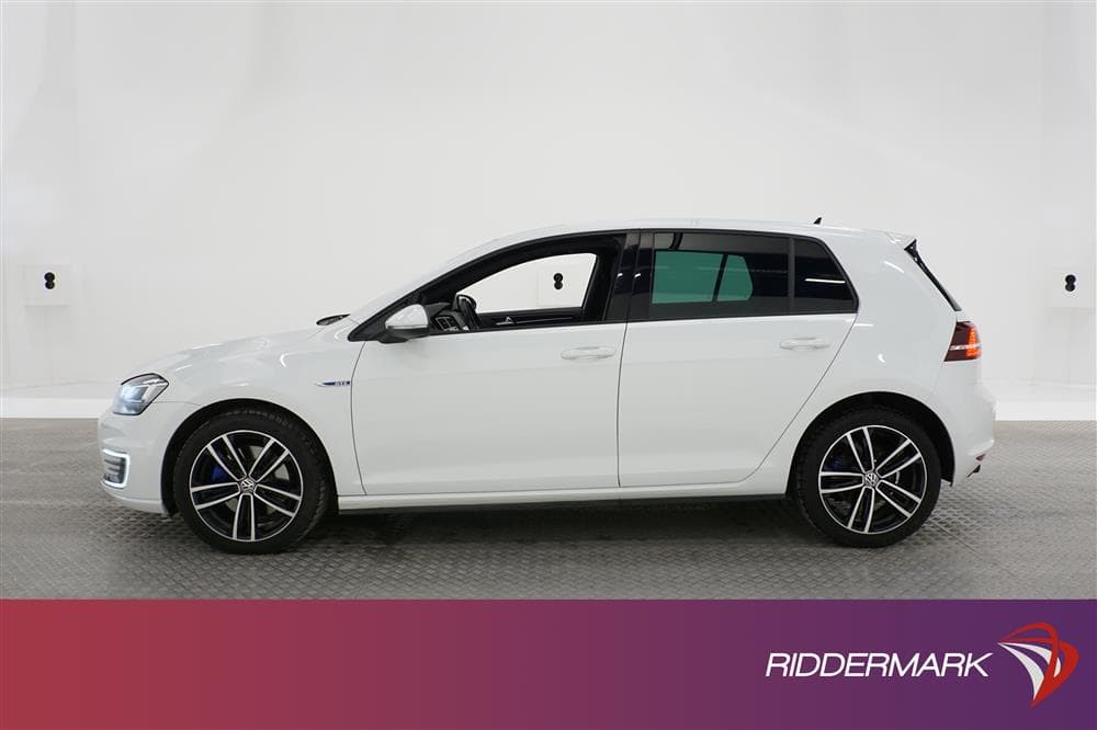 Volkswagen Golf GTE 204hk