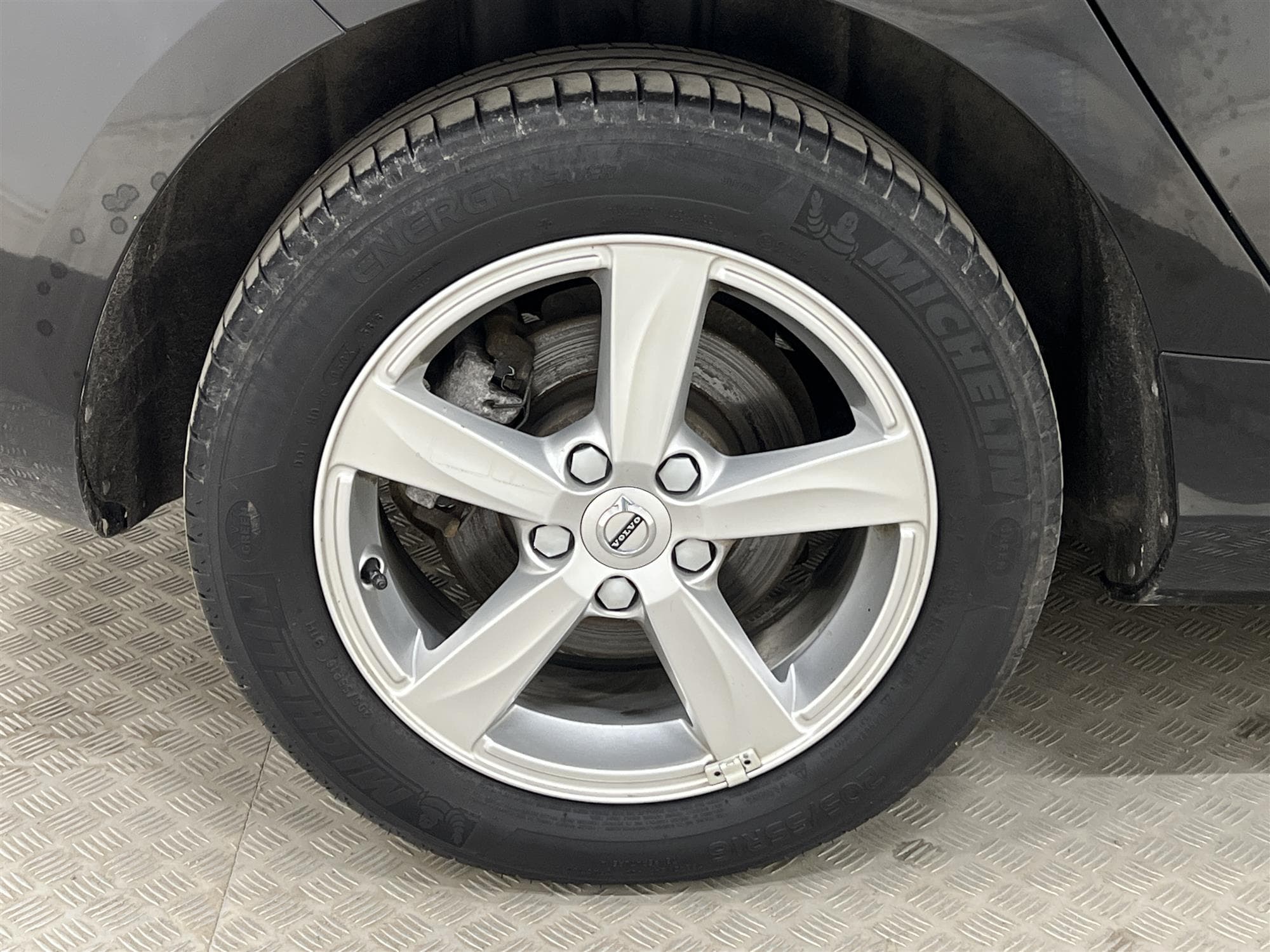 Volvo V40 D2 120hk Kinetic VOC Värmare Välserv PDC 0,38l/mil