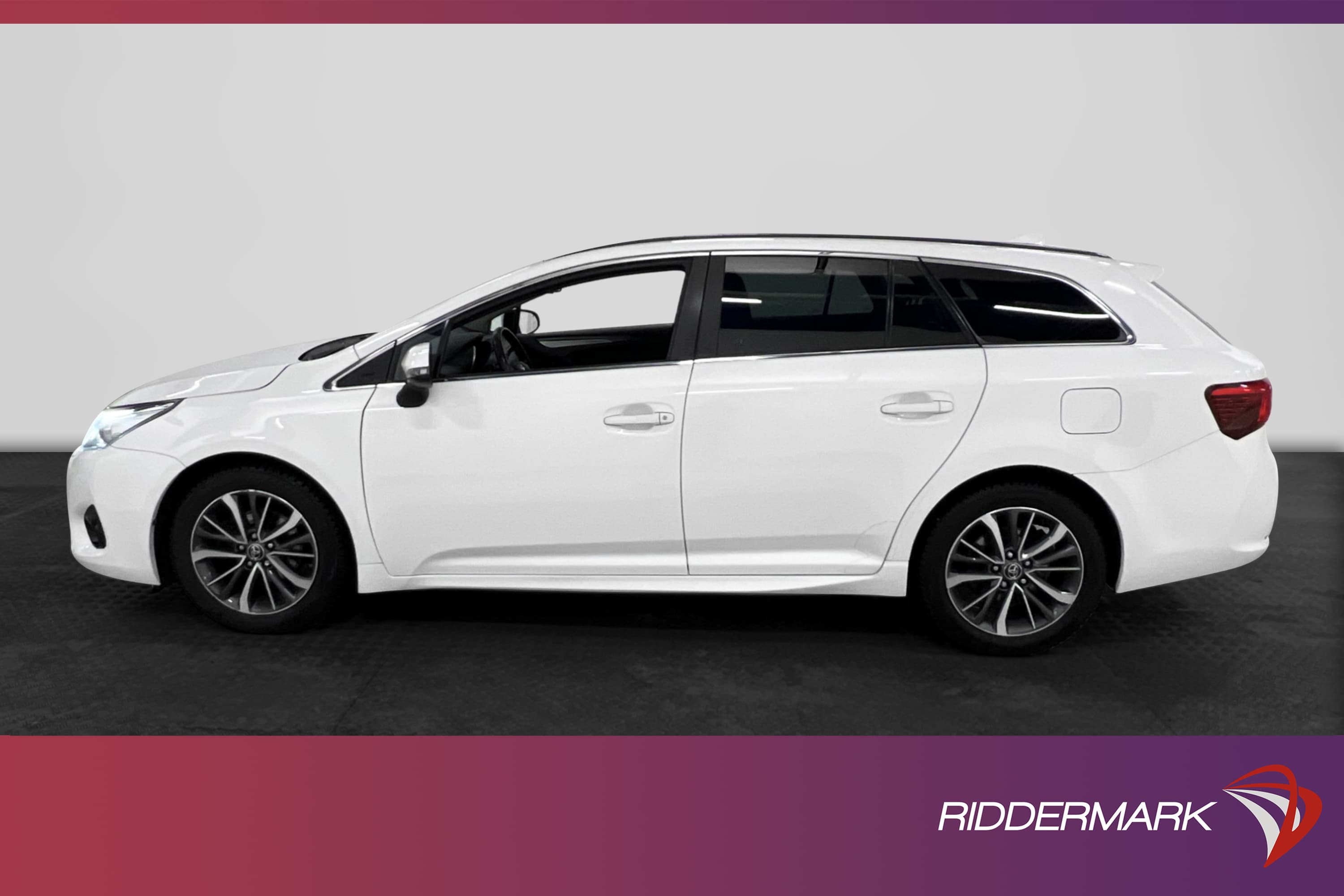 Toyota Avensis TS