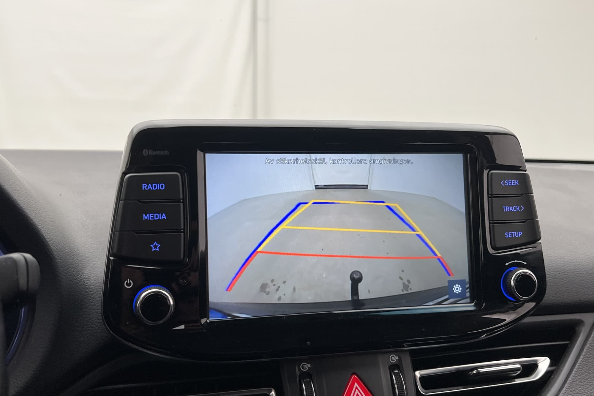 Hyundai i30 Kombi 120hk Essential B-kamera Dragkrok CarPlay 