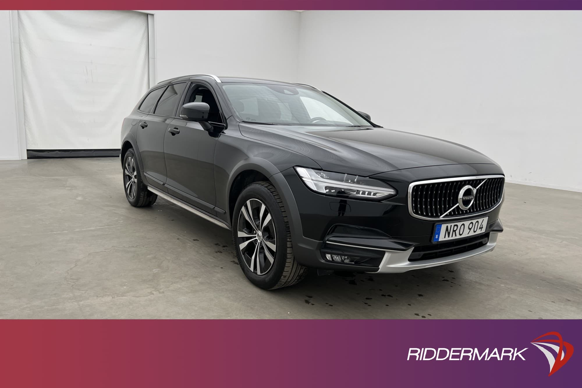 Volvo V90 Cross Country D4 AWD