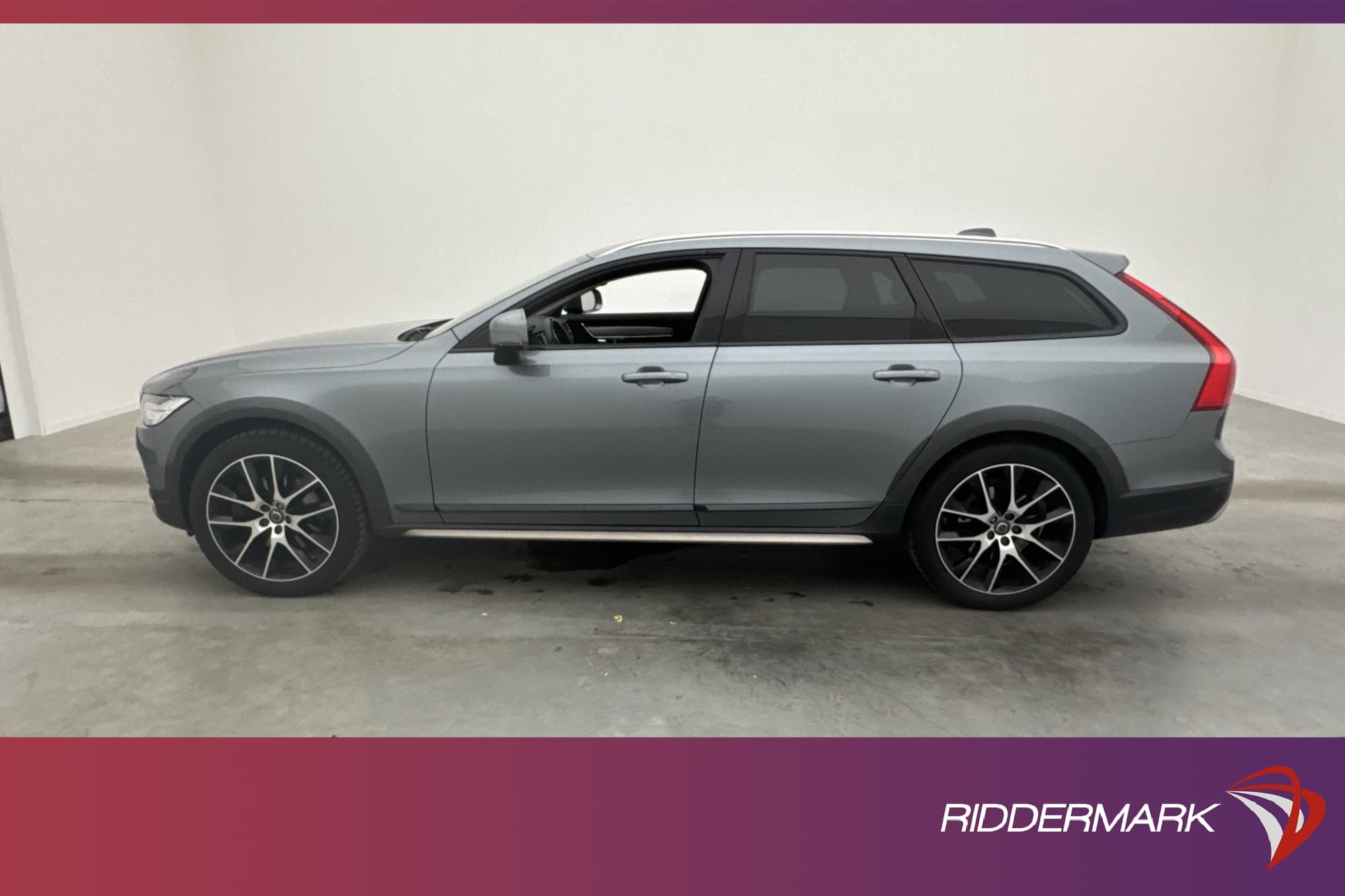 Volvo V90 Cross Country T5 250hk AWD