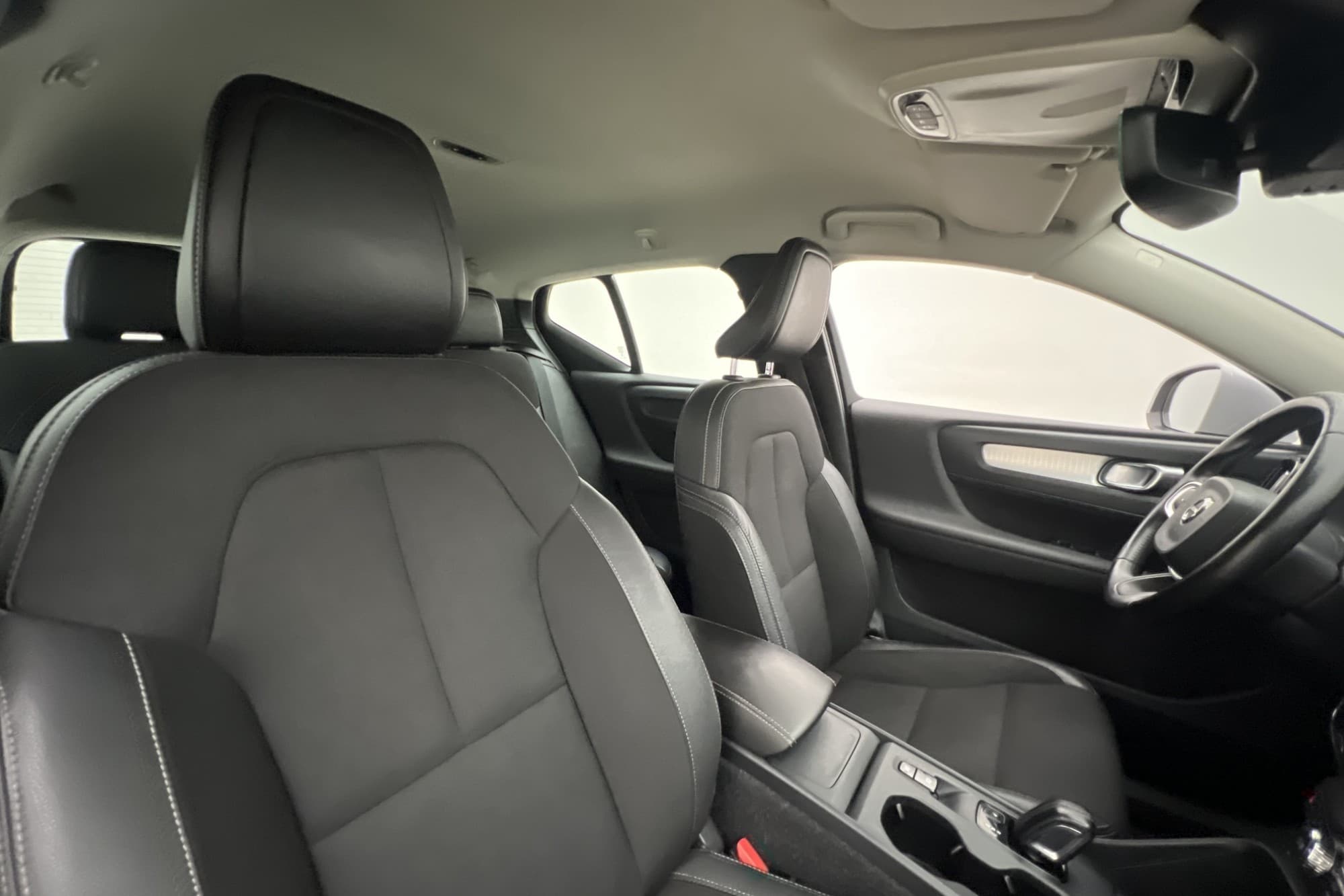 Volvo XC40 D3 AWD VOC Värmare Kamera CarPlay Rattvärme