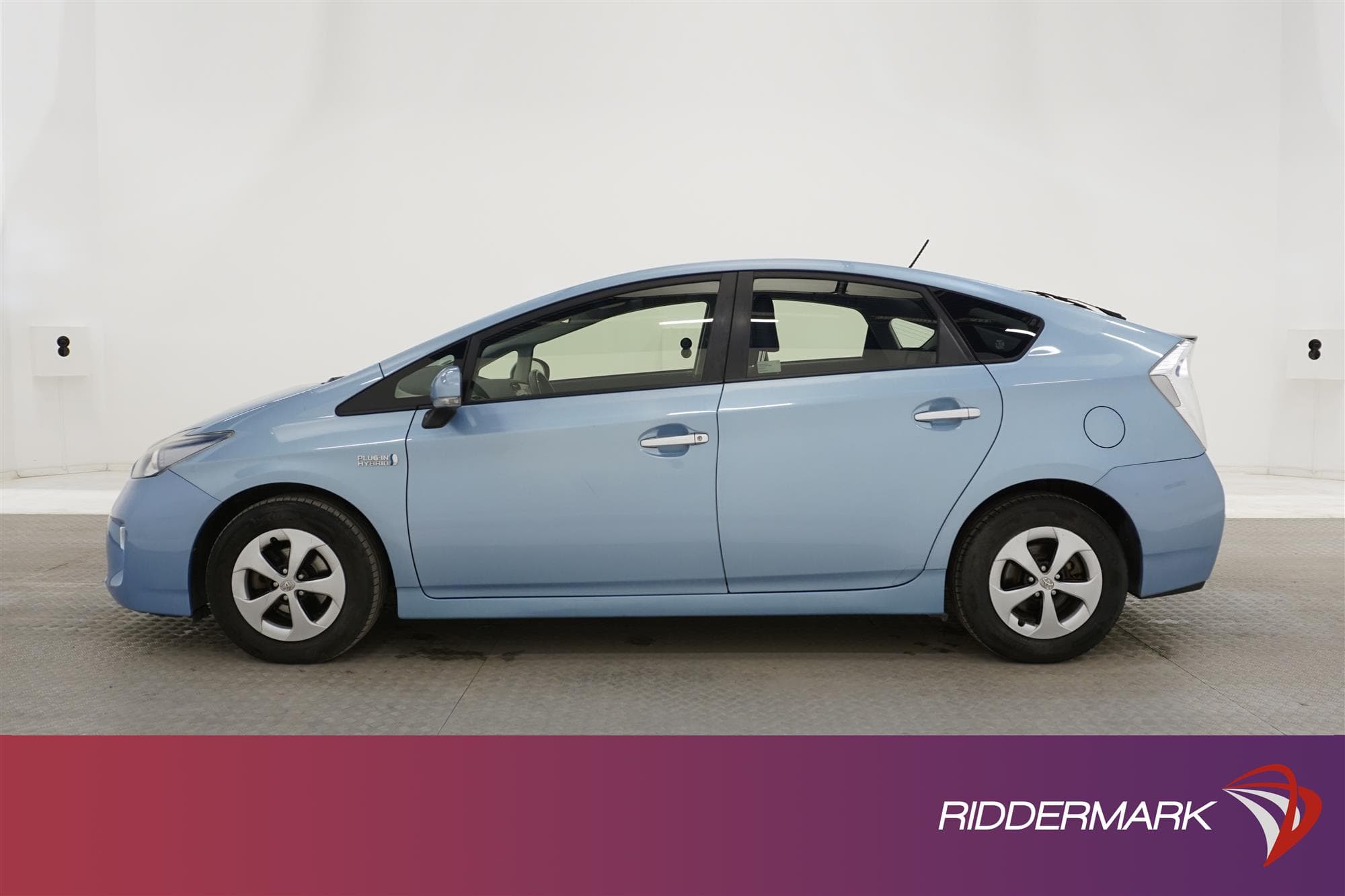 Toyota Prius 1.8 Plug-In 136hk