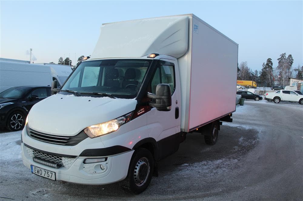 IVECO DAILY 35 2.3 (155hk) Bakgavel Aut D-värm