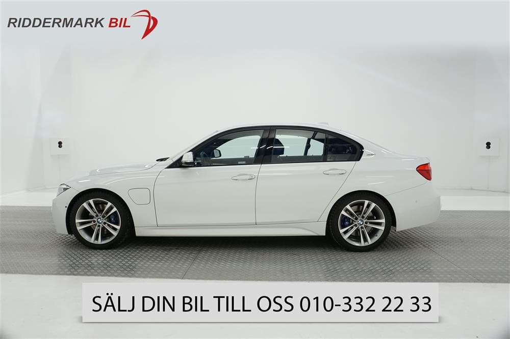 BMW 330e Sedan 252hk