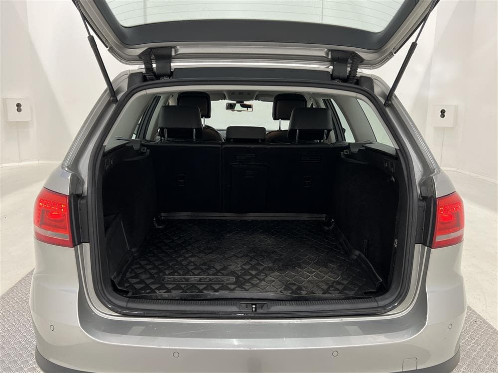 Volkswagen Passat Alltrack TDI 4M 177hk Värmare Kamera Draginteriör