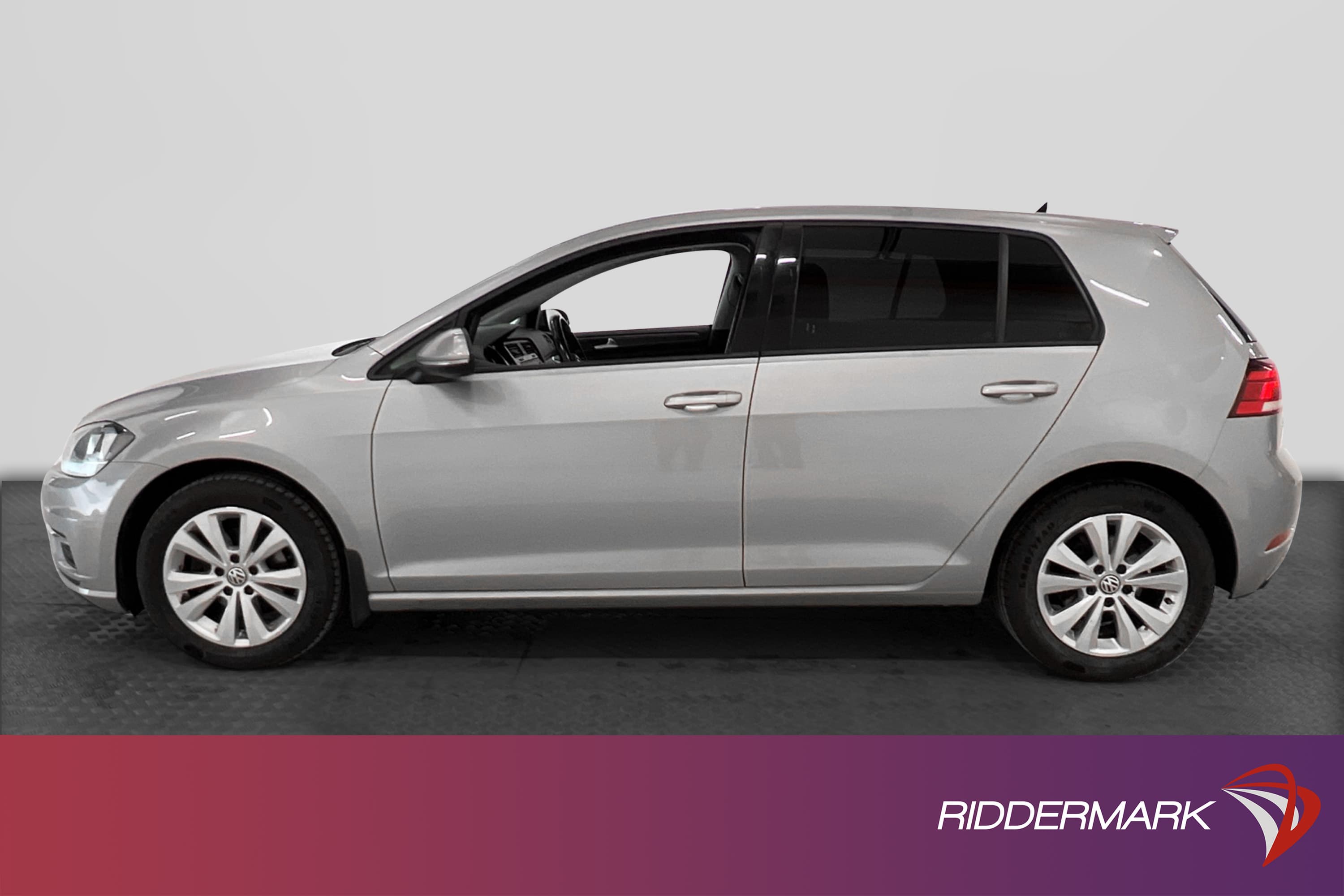 Volkswagen Golf 1.0 110hk