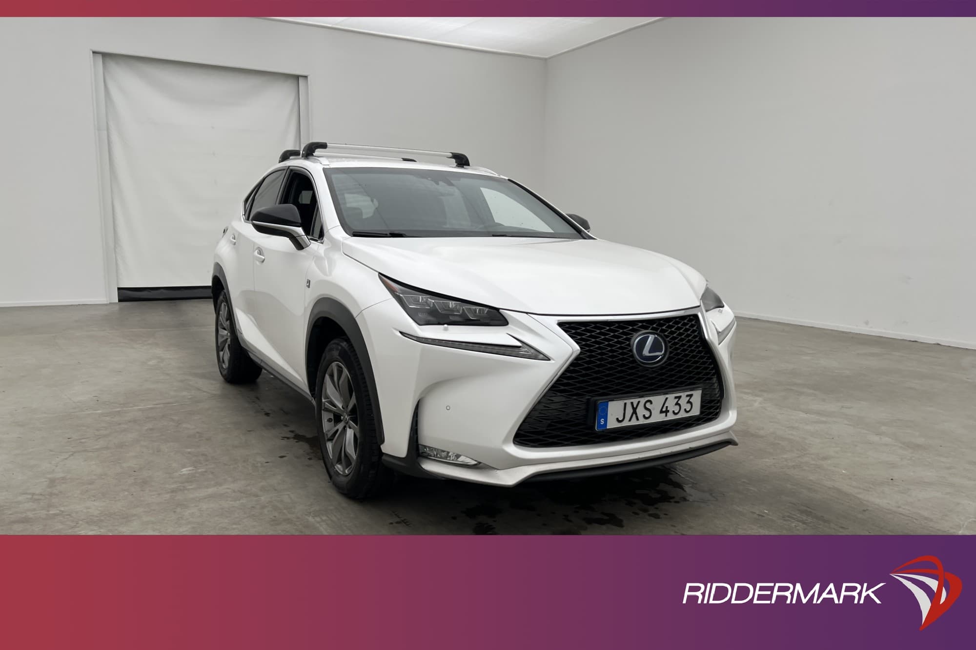 Lexus NX 300h AWD 197hk